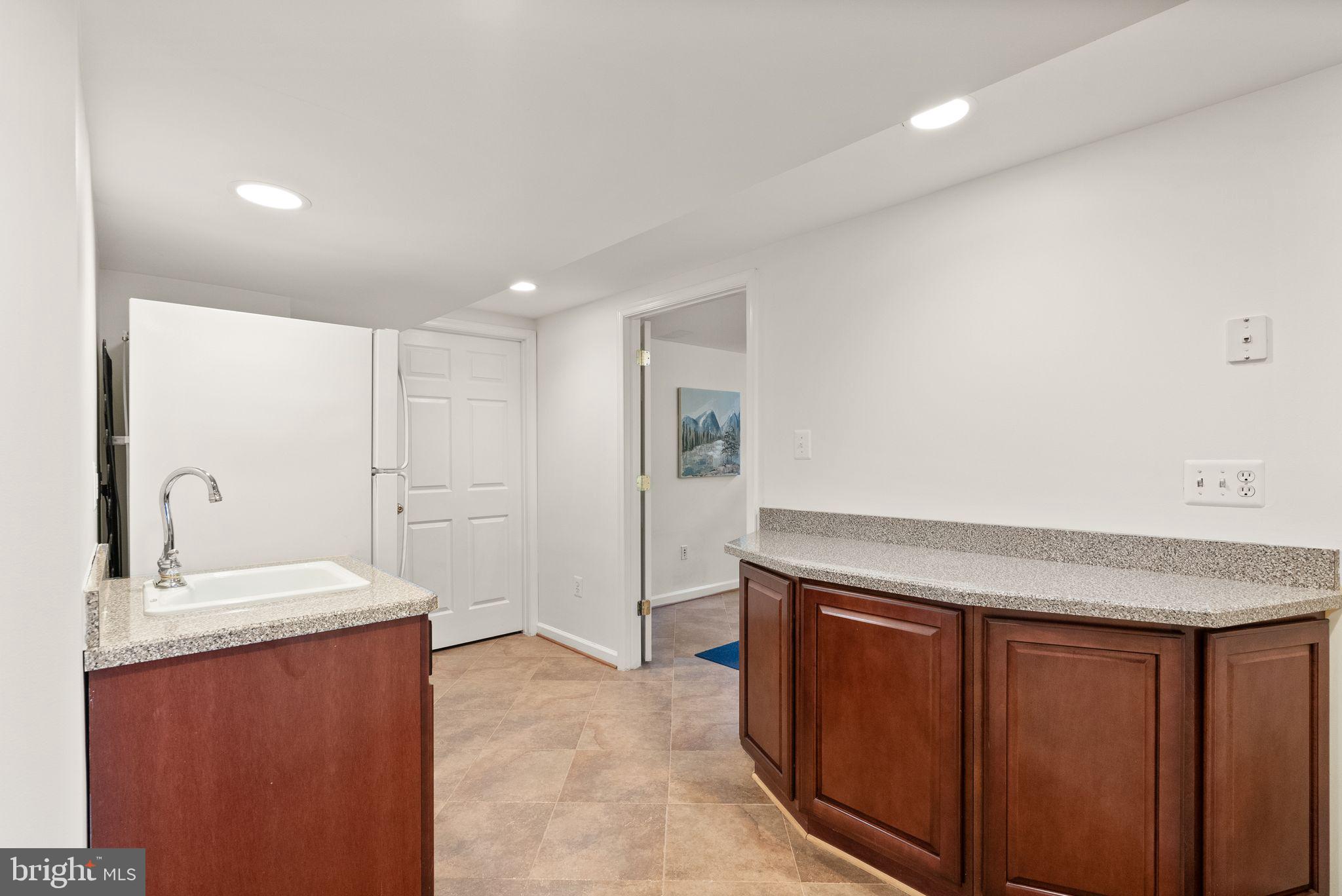 COMPTON HEIGHTS - Residential
