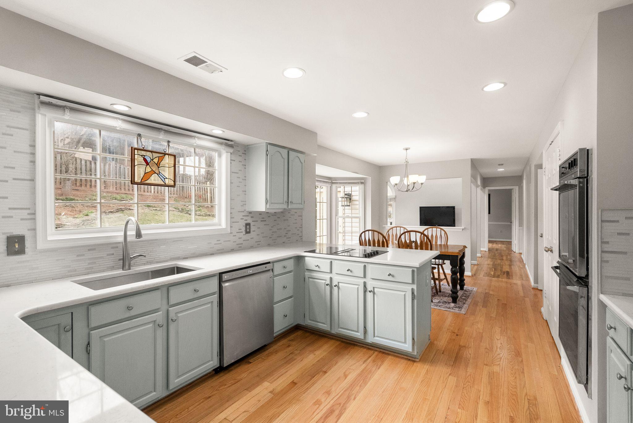 COMPTON HEIGHTS - Residential