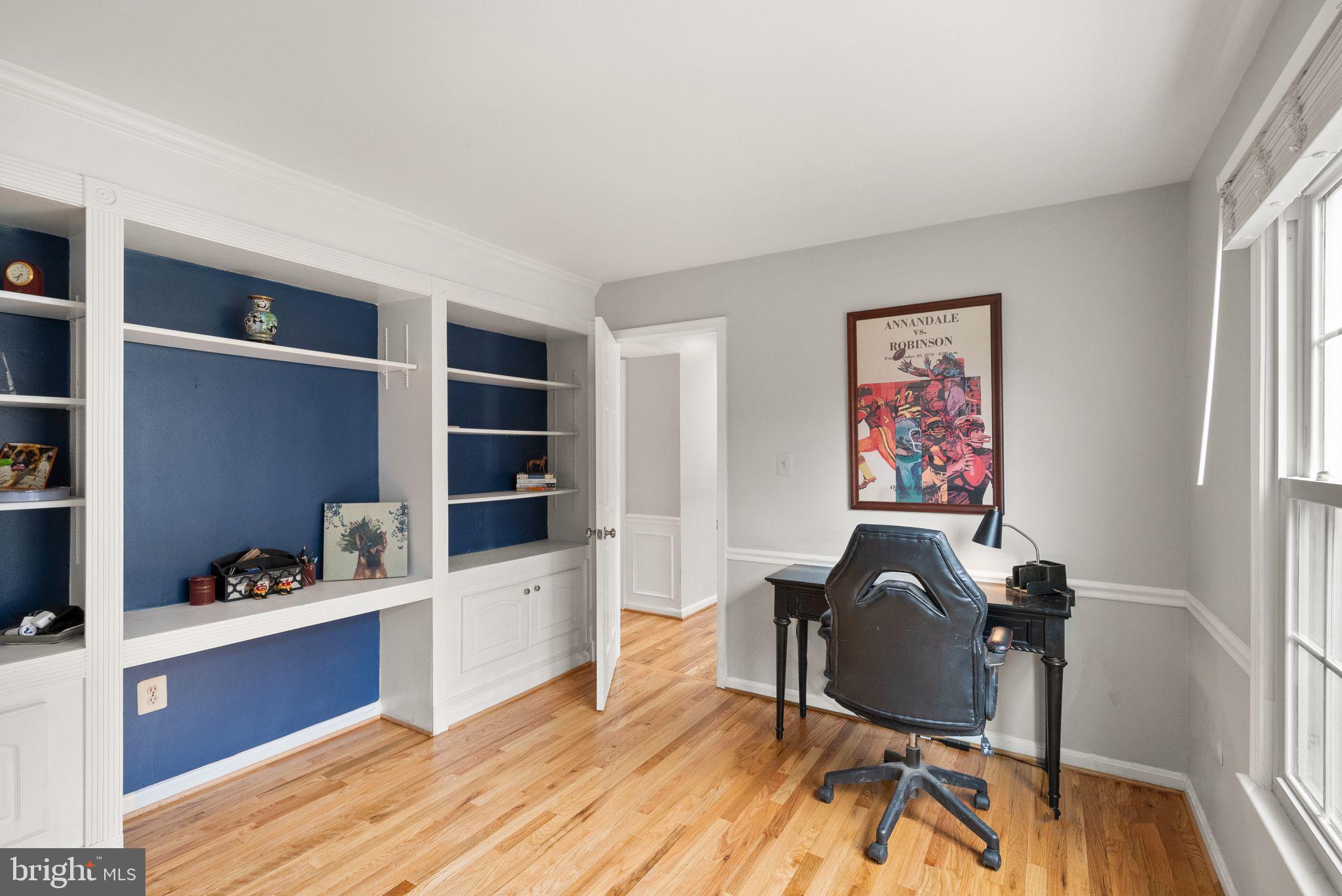 COMPTON HEIGHTS - Residential