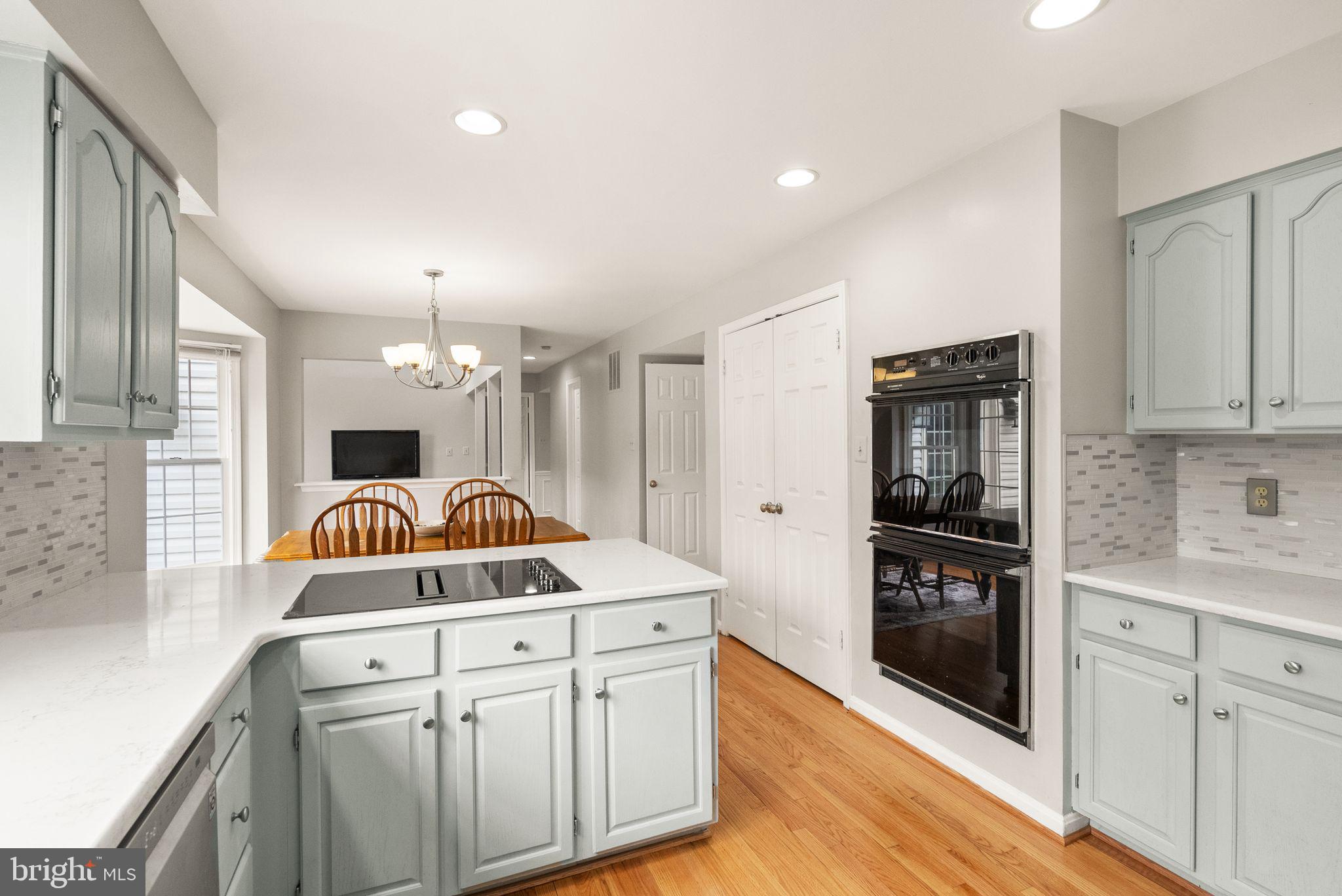COMPTON HEIGHTS - Residential