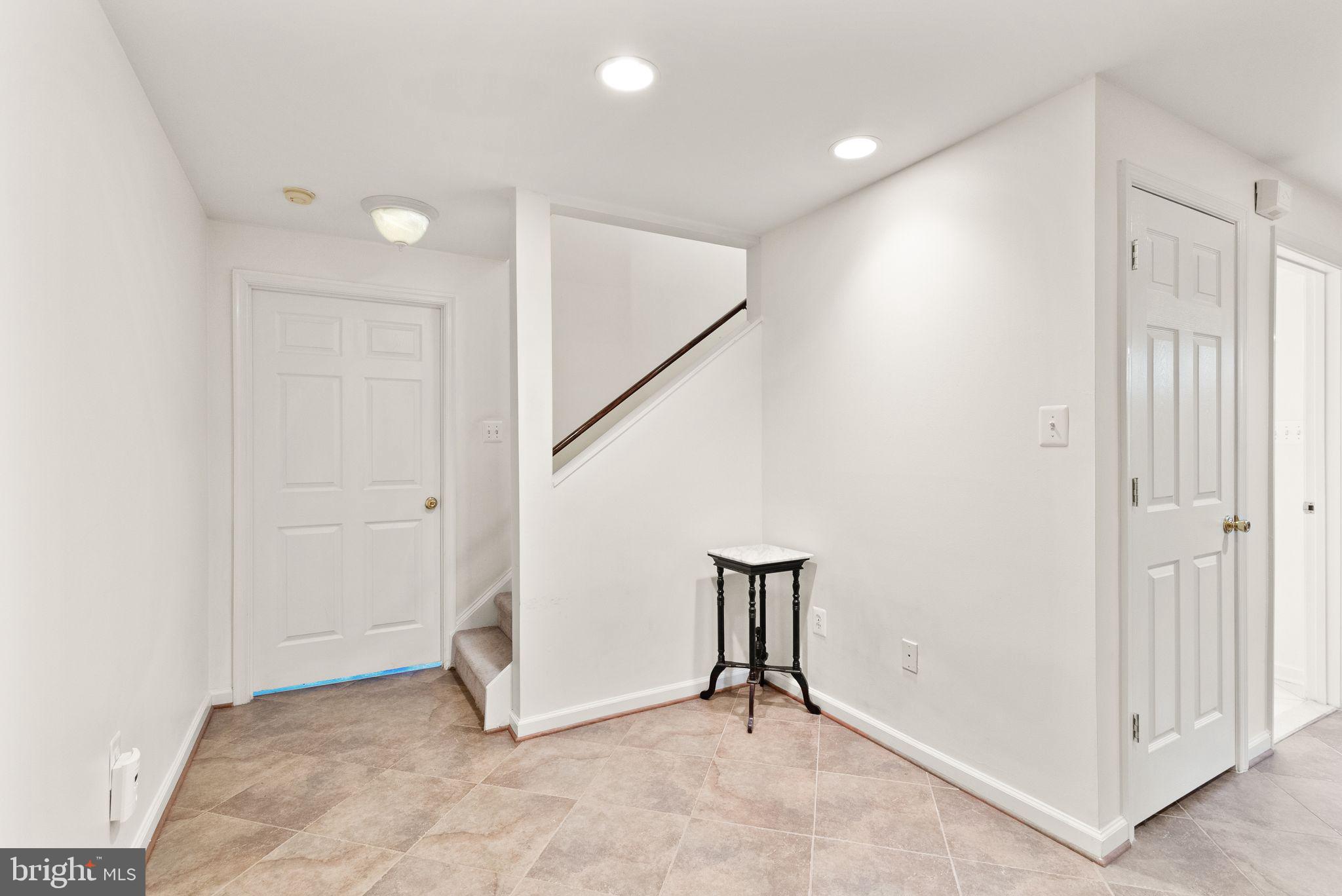 COMPTON HEIGHTS - Residential