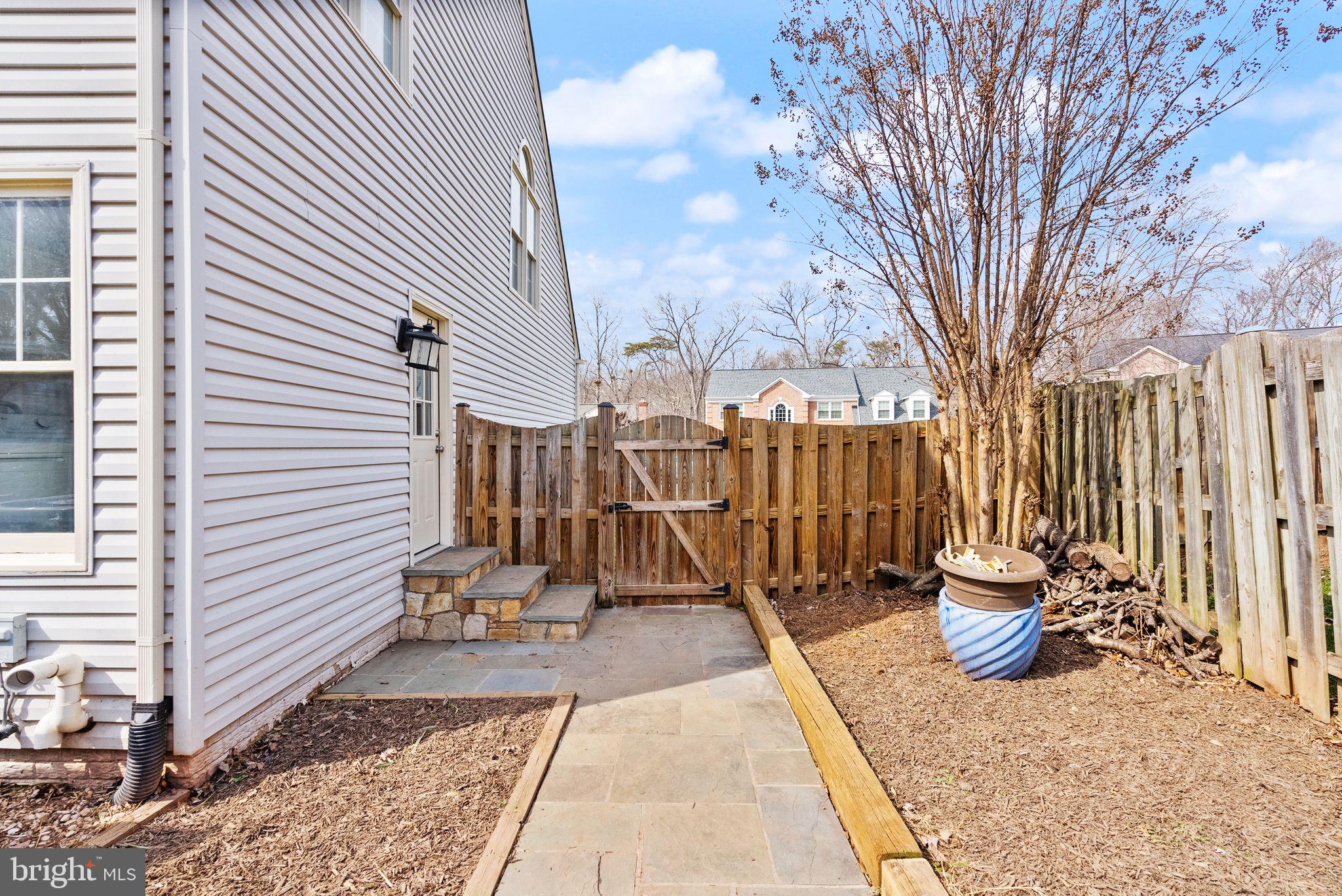 COMPTON HEIGHTS - Residential