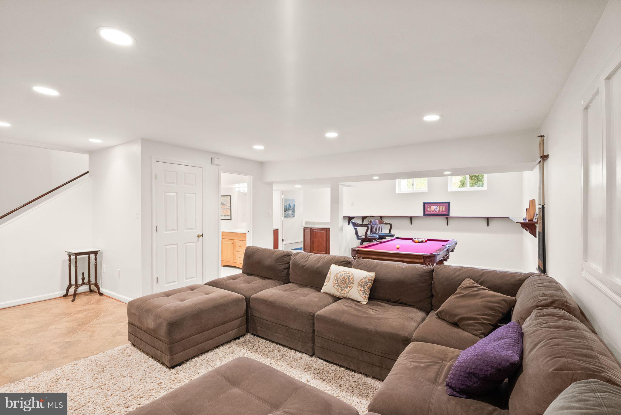 COMPTON HEIGHTS - Residential