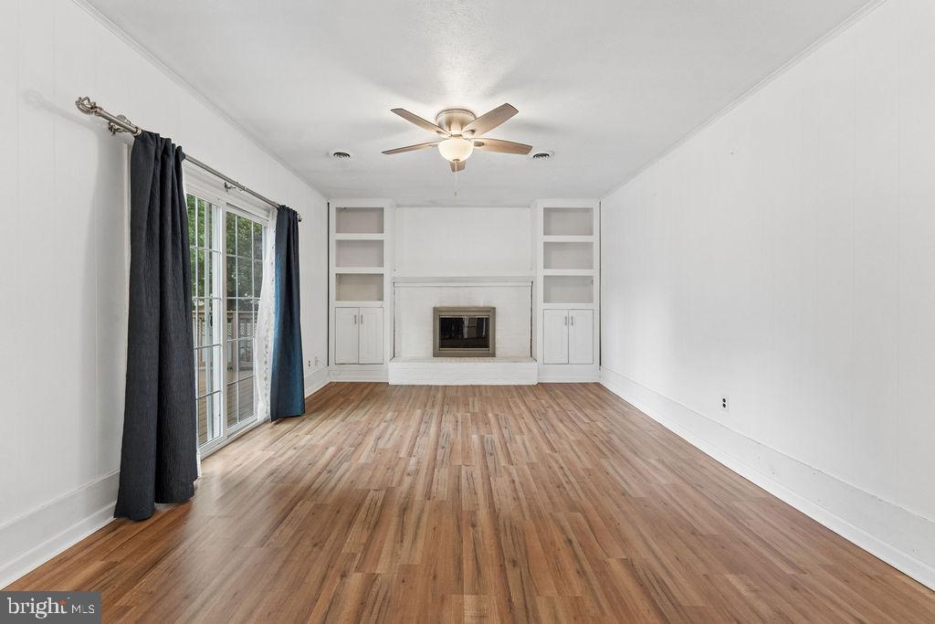 WELLINGTON/CLOVERHILL - Residential
