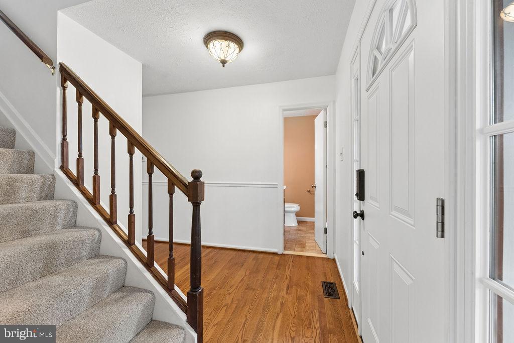 WELLINGTON/CLOVERHILL - Residential