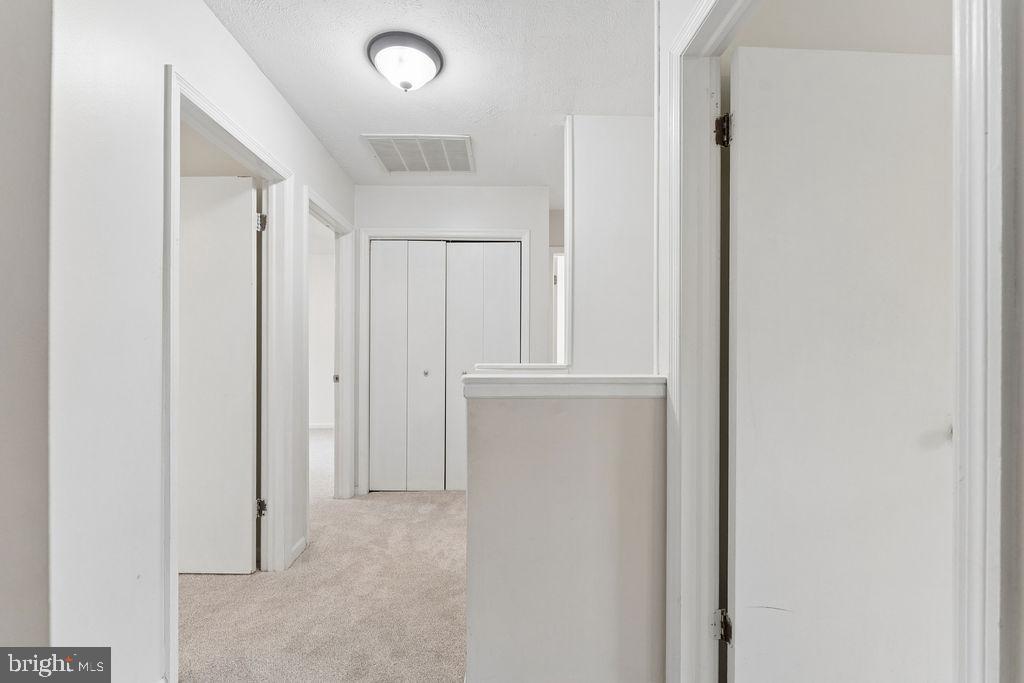 WELLINGTON/CLOVERHILL - Residential