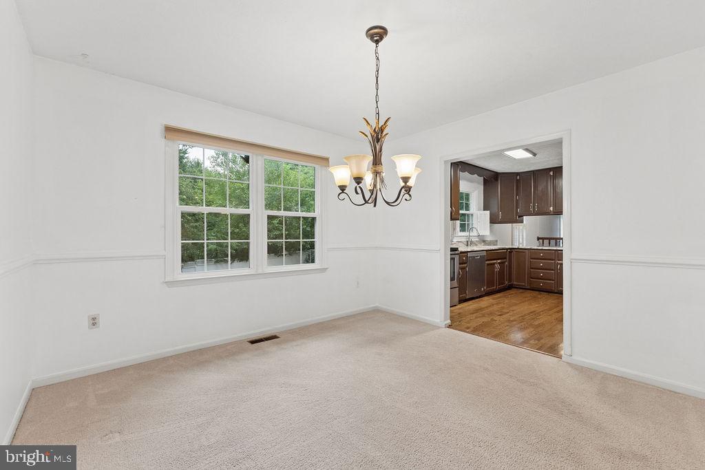 WELLINGTON/CLOVERHILL - Residential