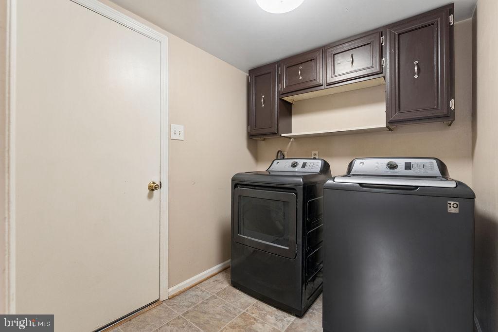 WELLINGTON/CLOVERHILL - Residential