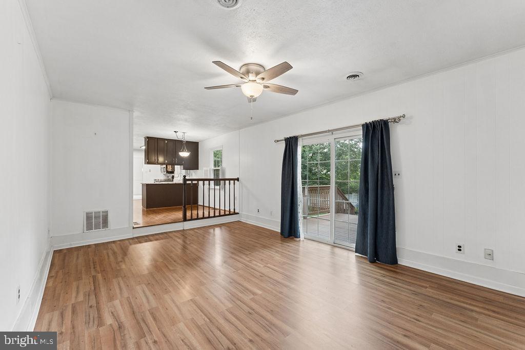 WELLINGTON/CLOVERHILL - Residential