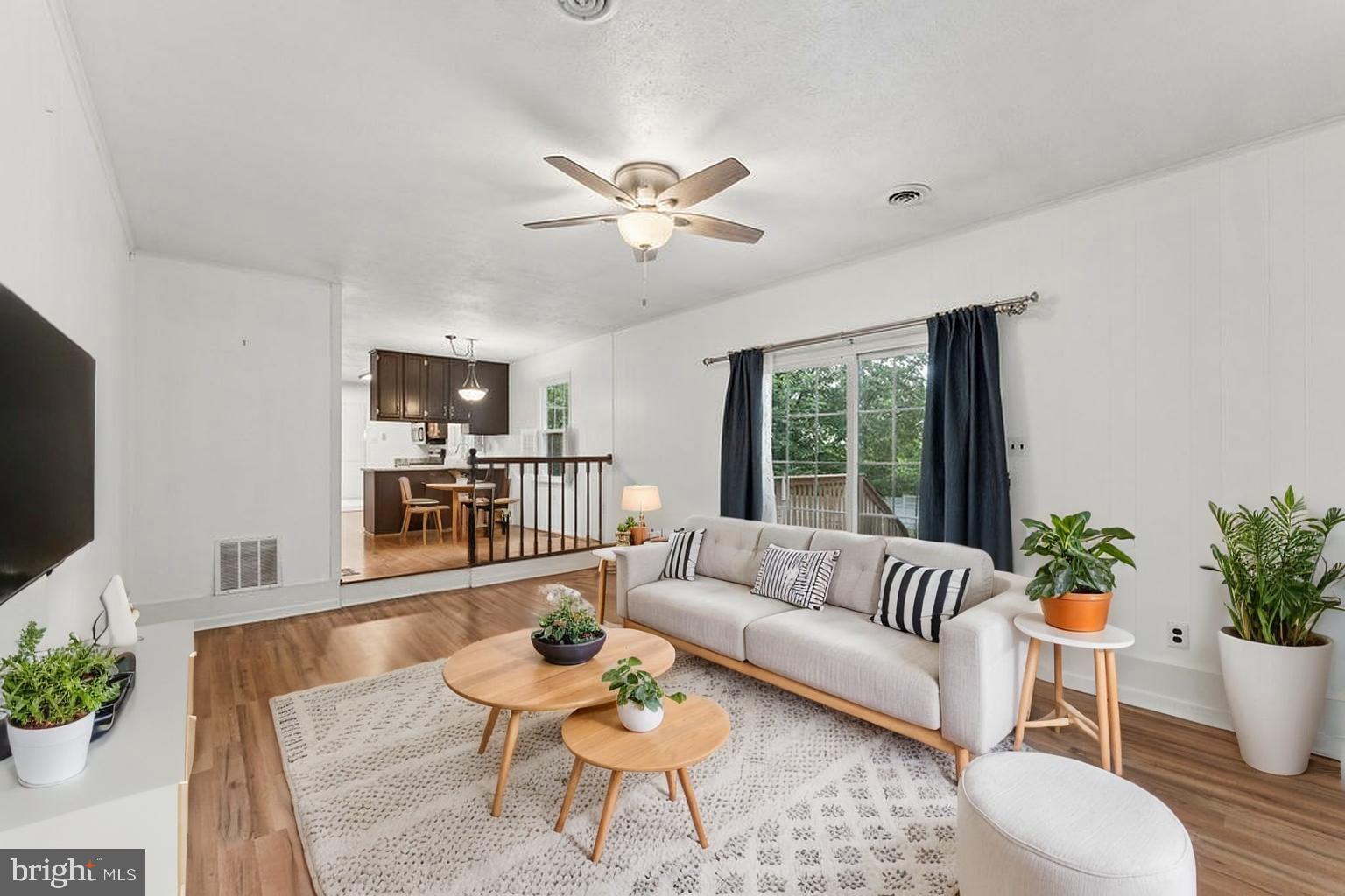 WELLINGTON/CLOVERHILL - Residential