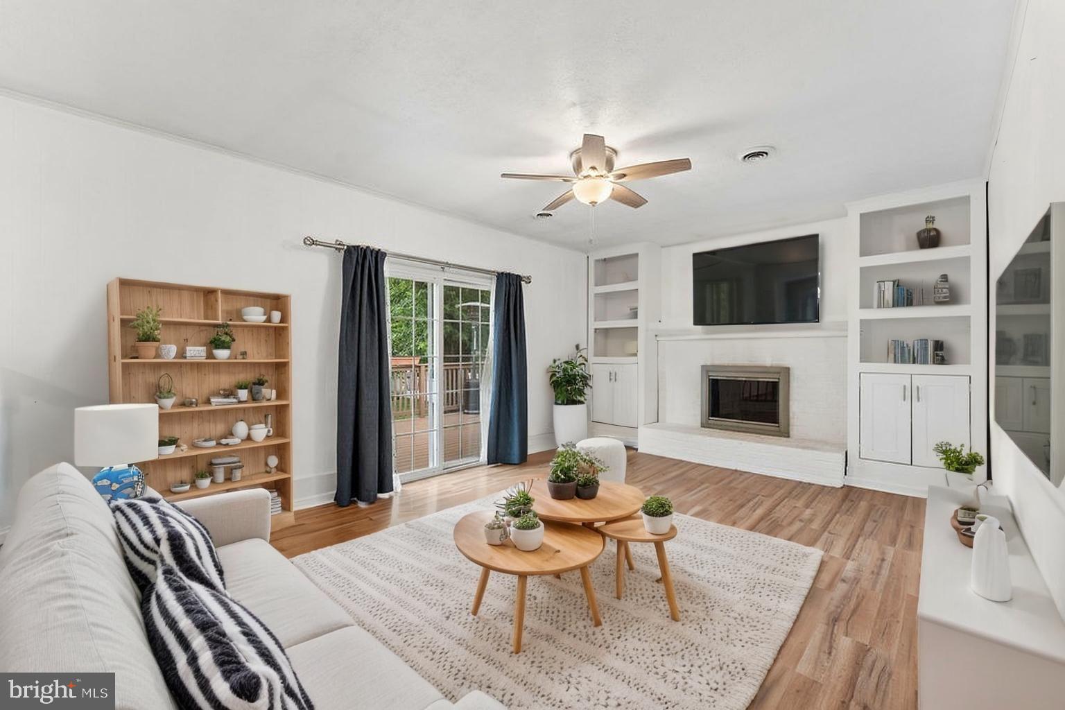 WELLINGTON/CLOVERHILL - Residential