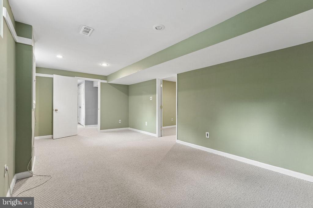 WELLINGTON/CLOVERHILL - Residential