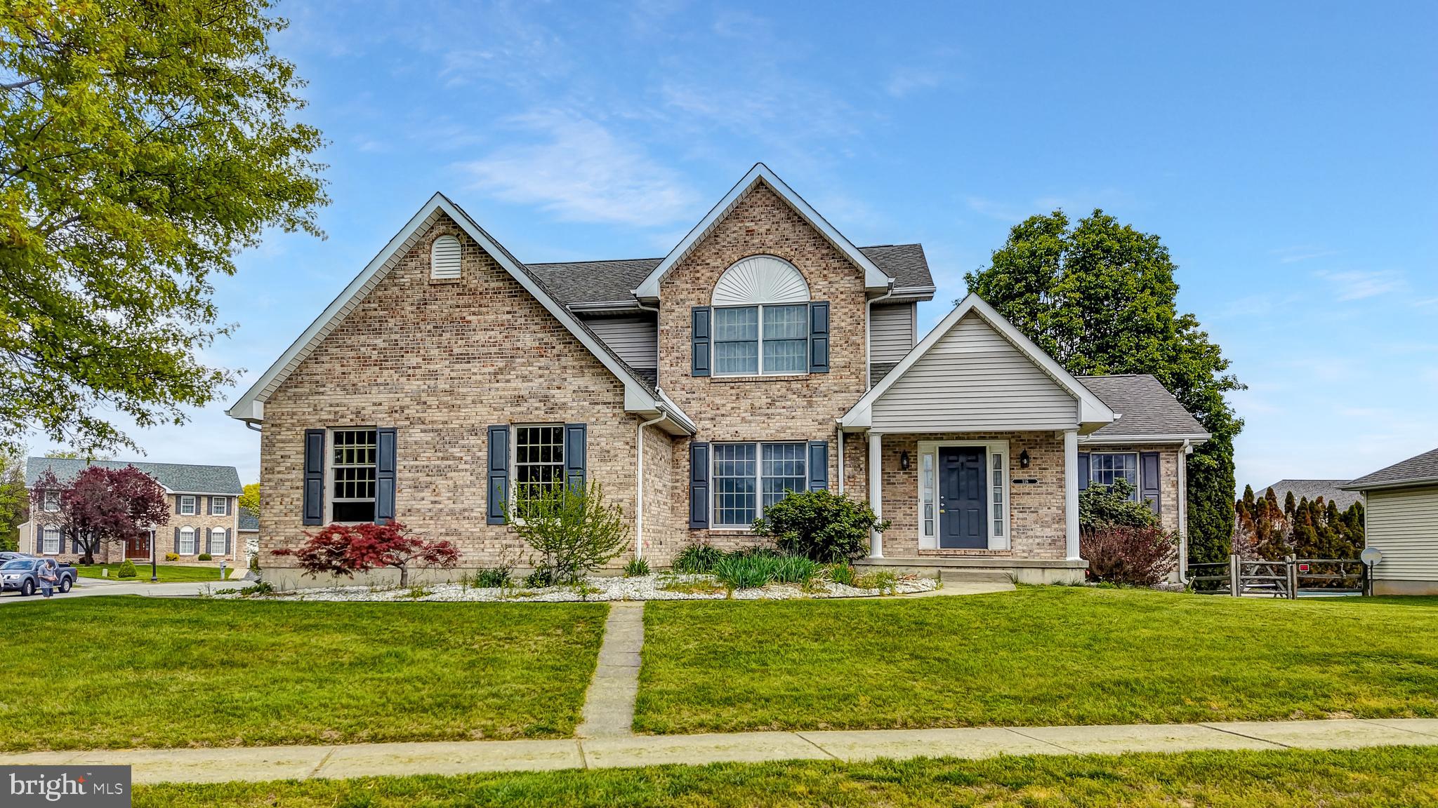 MANSION FARMS - Residential