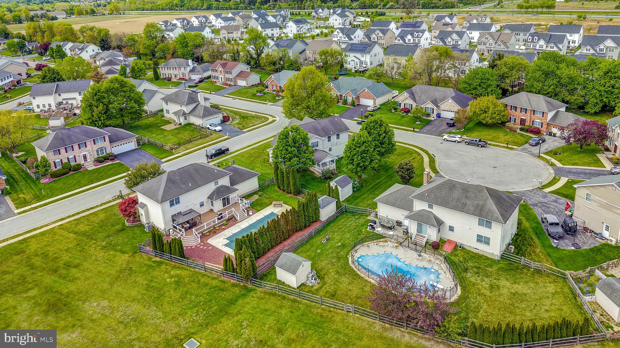 MANSION FARMS - Residential