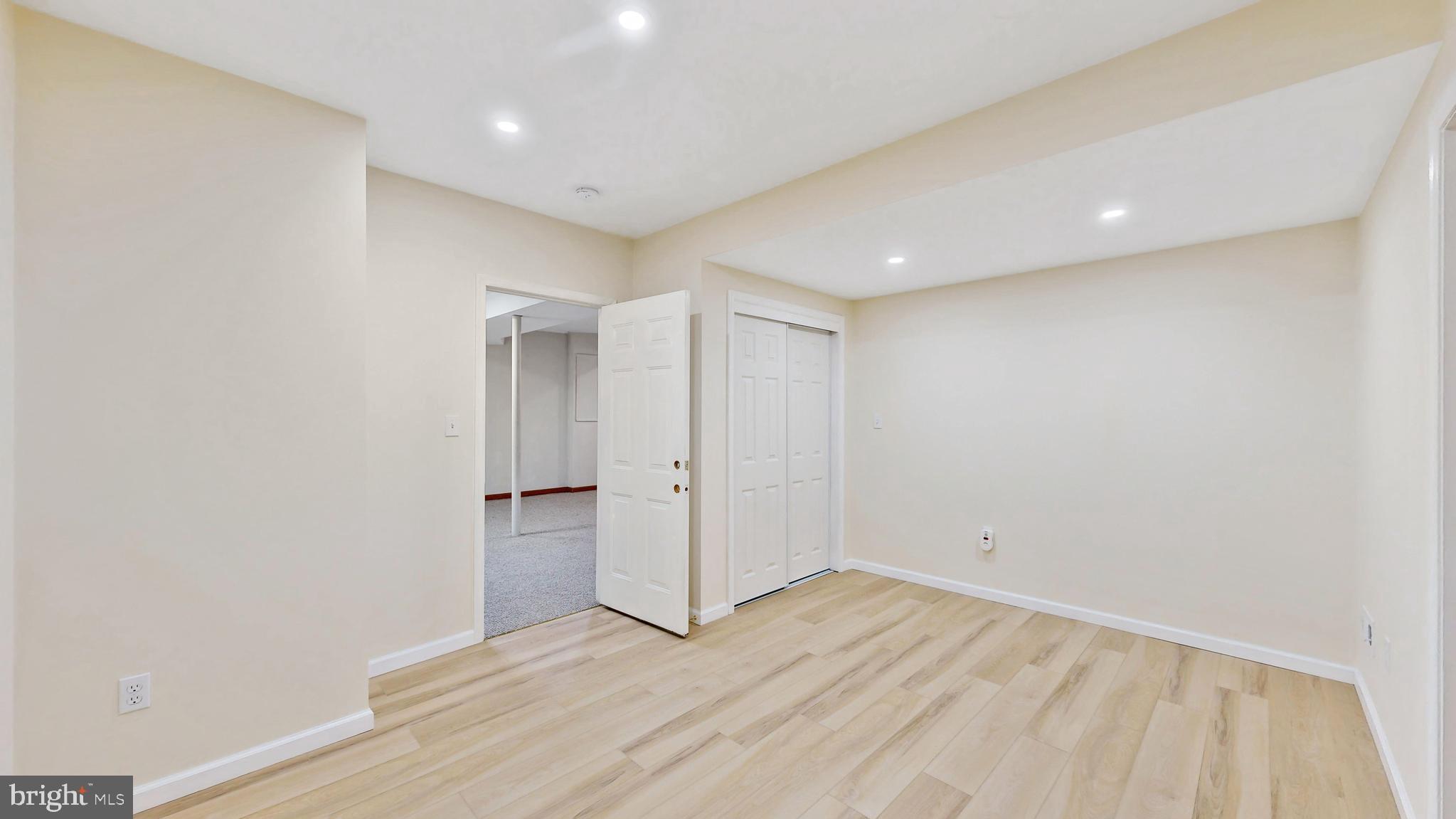 MANSION FARMS - Residential