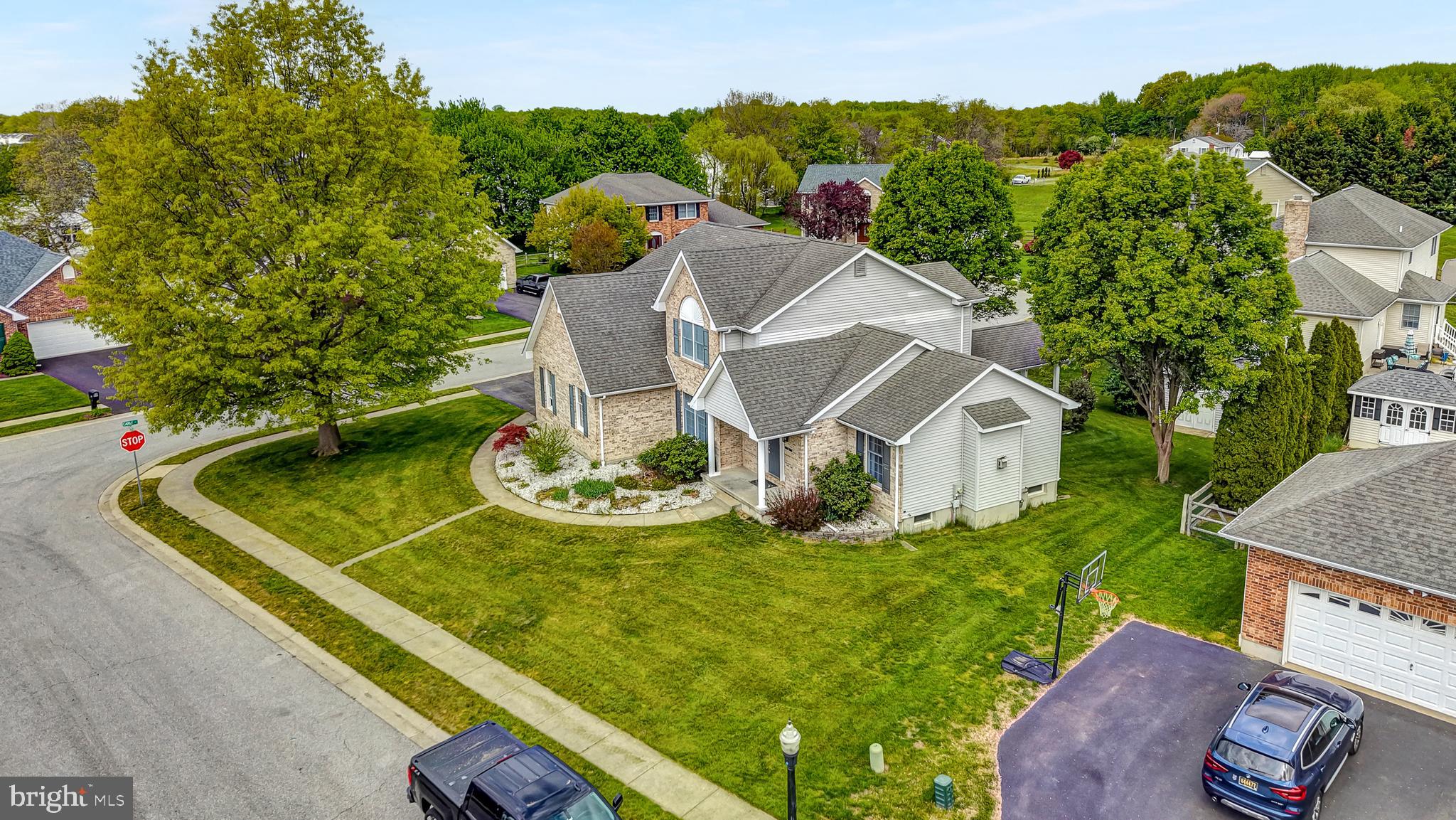 MANSION FARMS - Residential