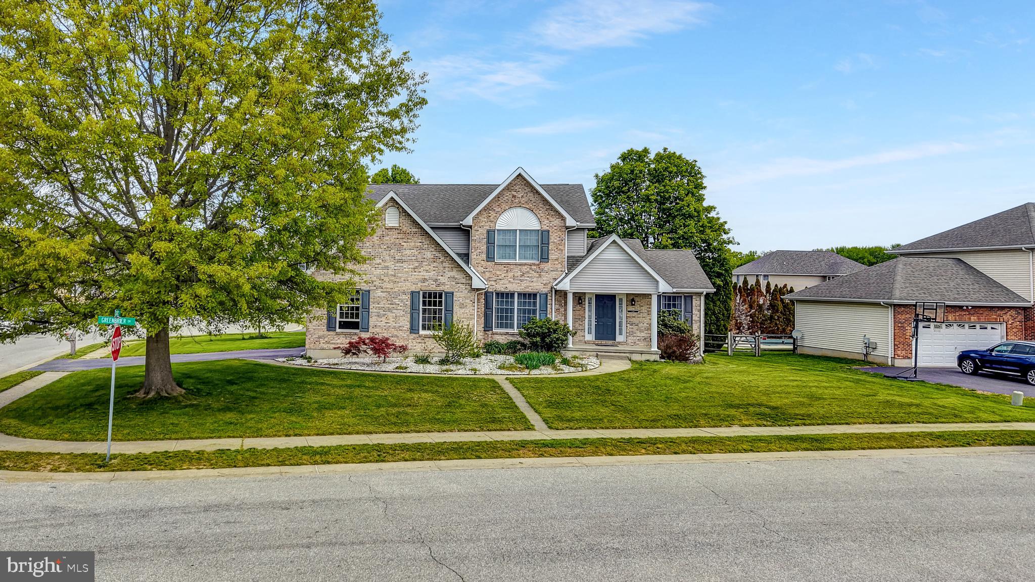 MANSION FARMS - Residential