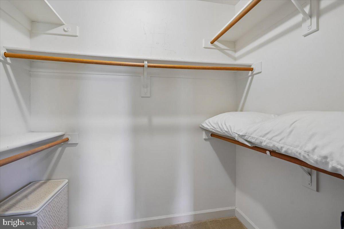 STONE CREEK CROSSING - Residential Lease