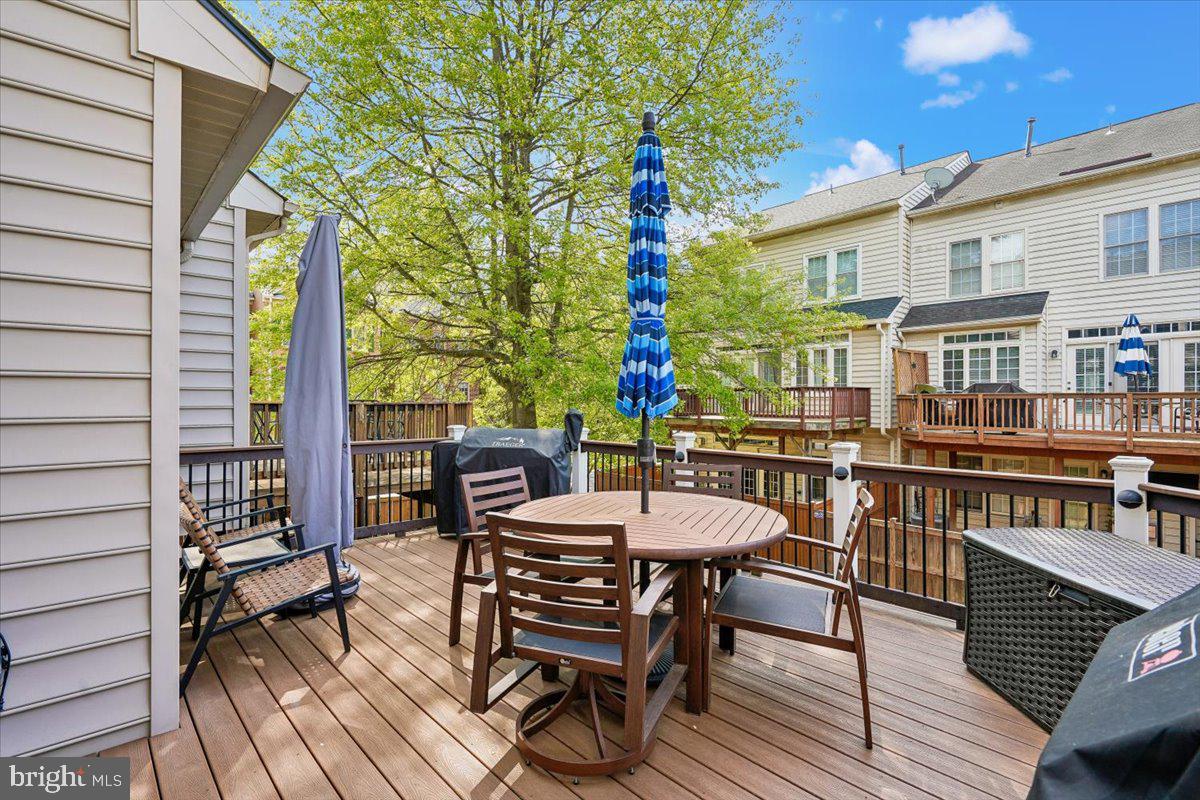STONE CREEK CROSSING - Residential Lease