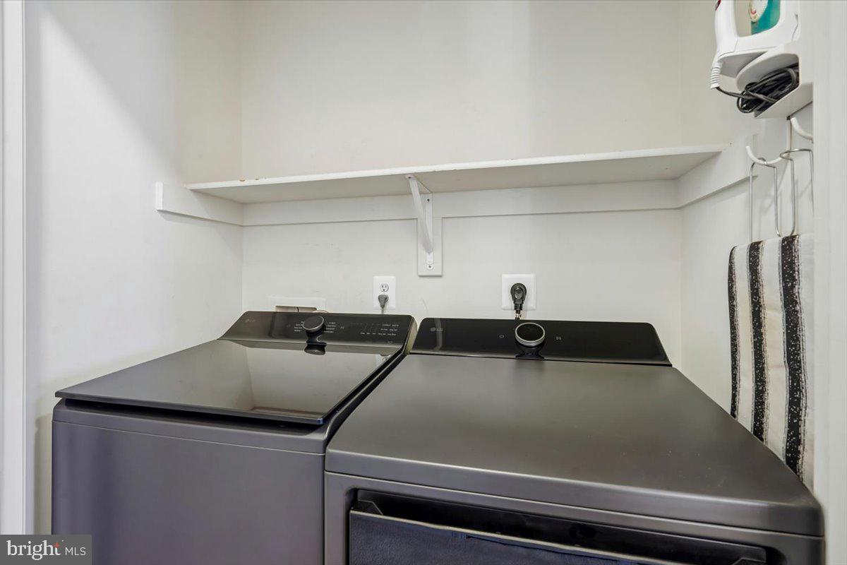 STONE CREEK CROSSING - Residential Lease