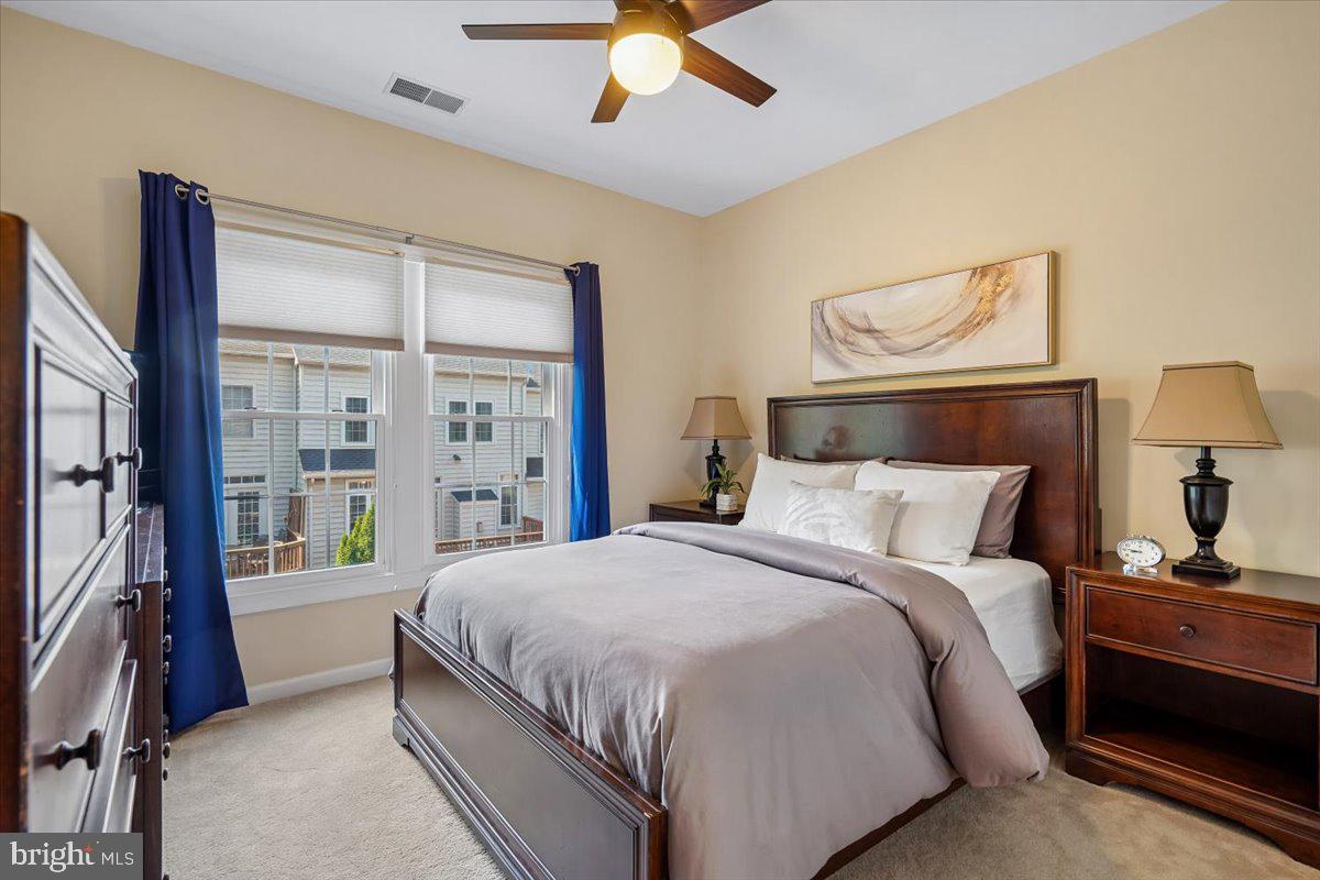 STONE CREEK CROSSING - Residential Lease