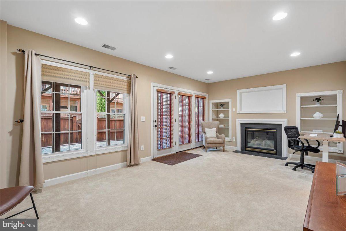 STONE CREEK CROSSING - Residential Lease