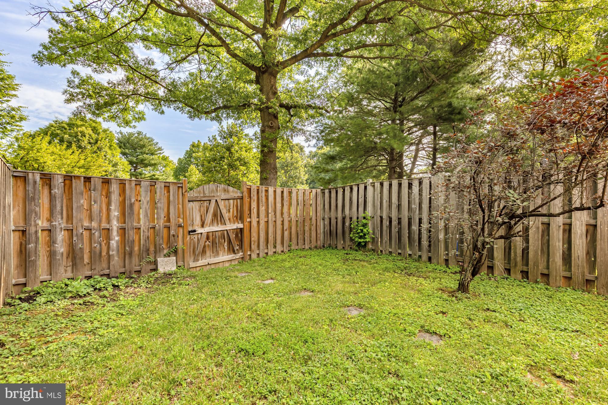 SILVER SPRING CNTRY CLUB - Residential