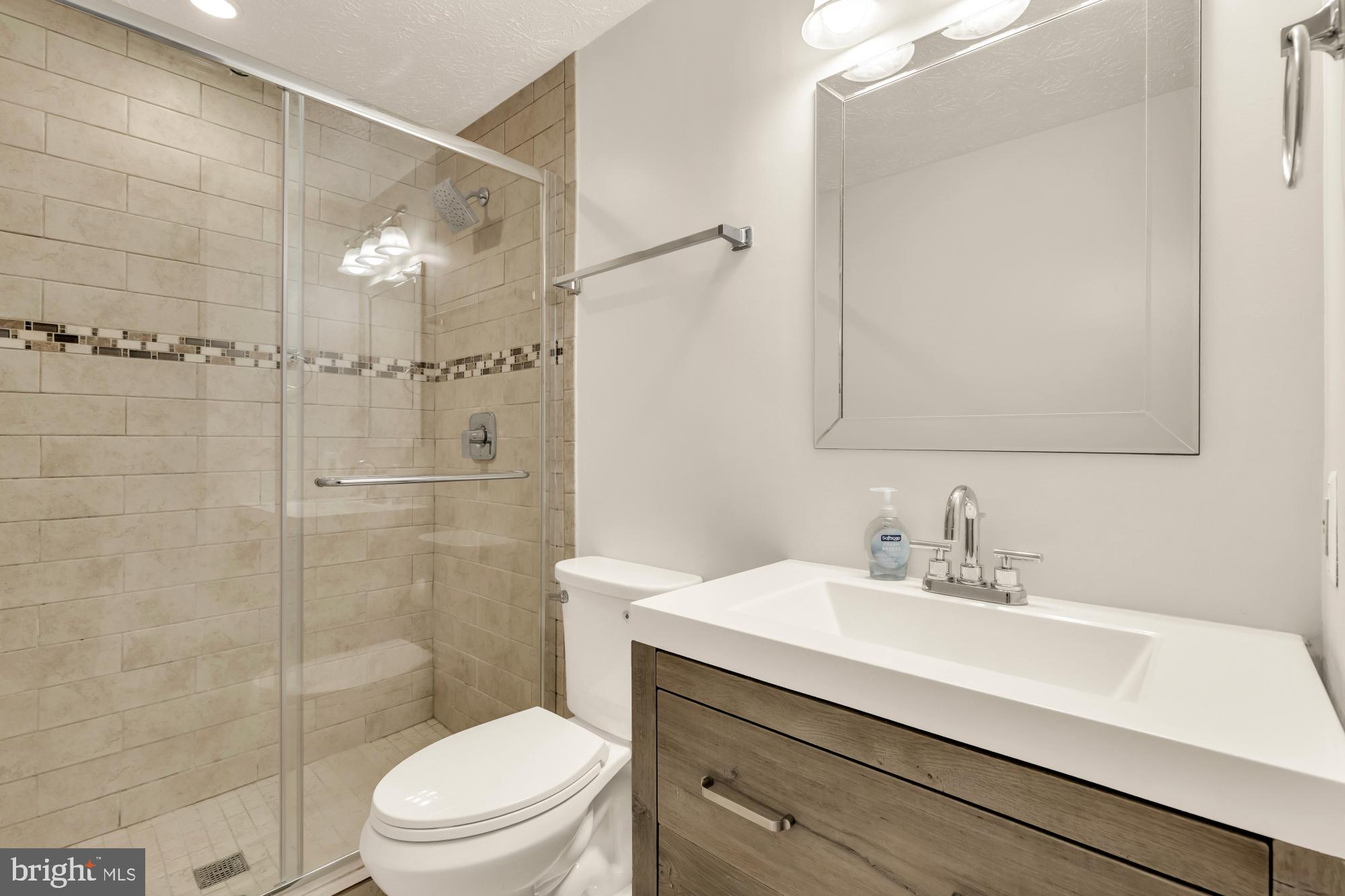 SILVER SPRING CNTRY CLUB - Residential