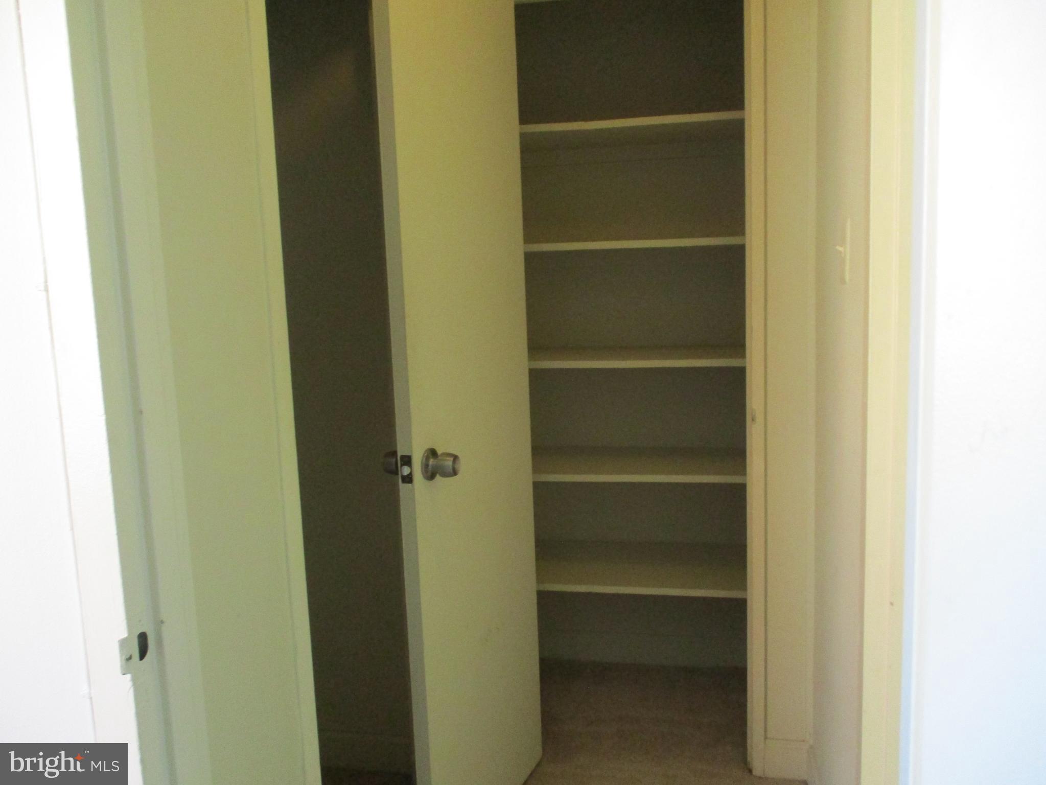 RIVER PLACE - Residential Lease