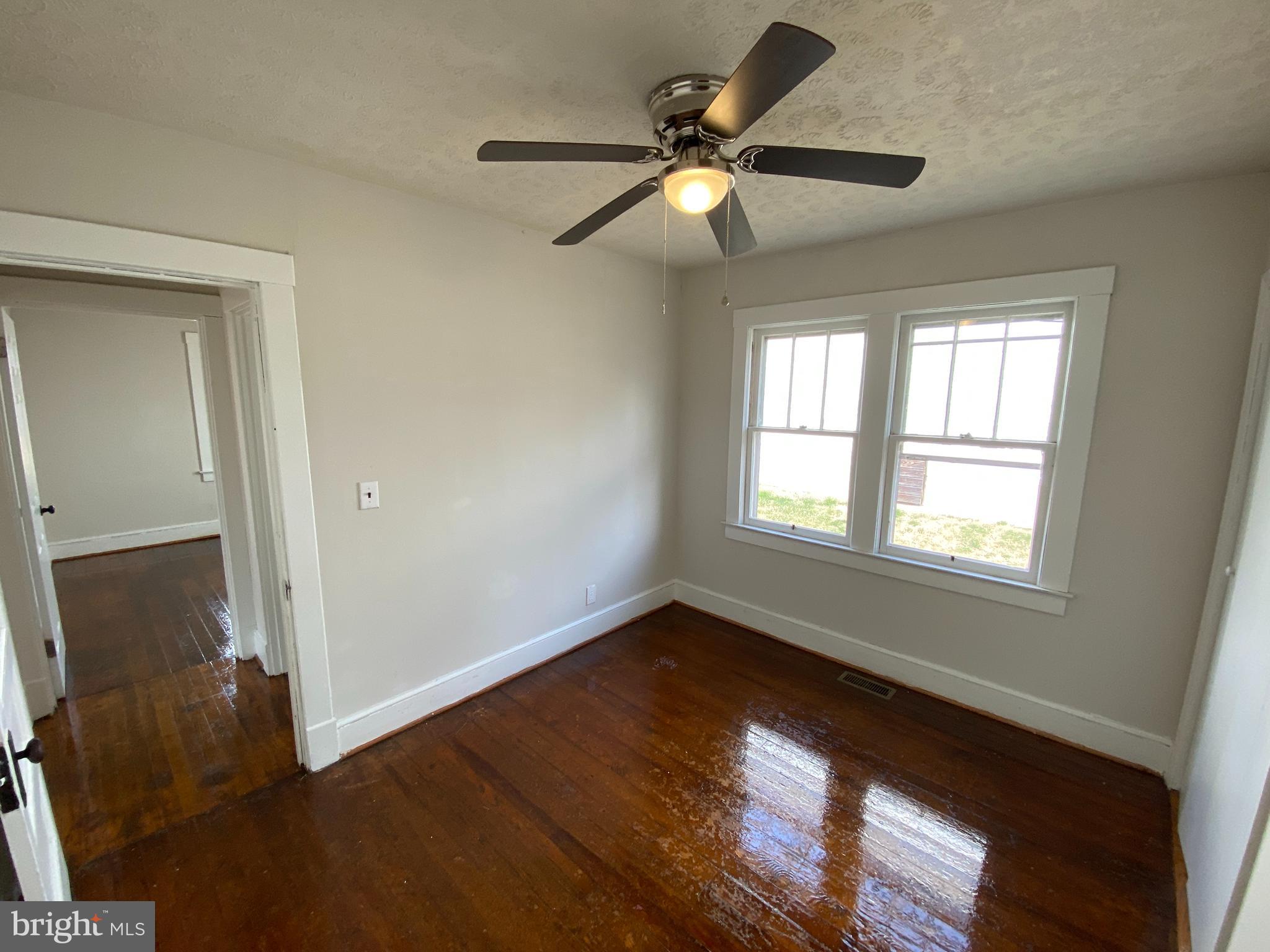 SYLVANIA HEIGHTS - Residential Lease
