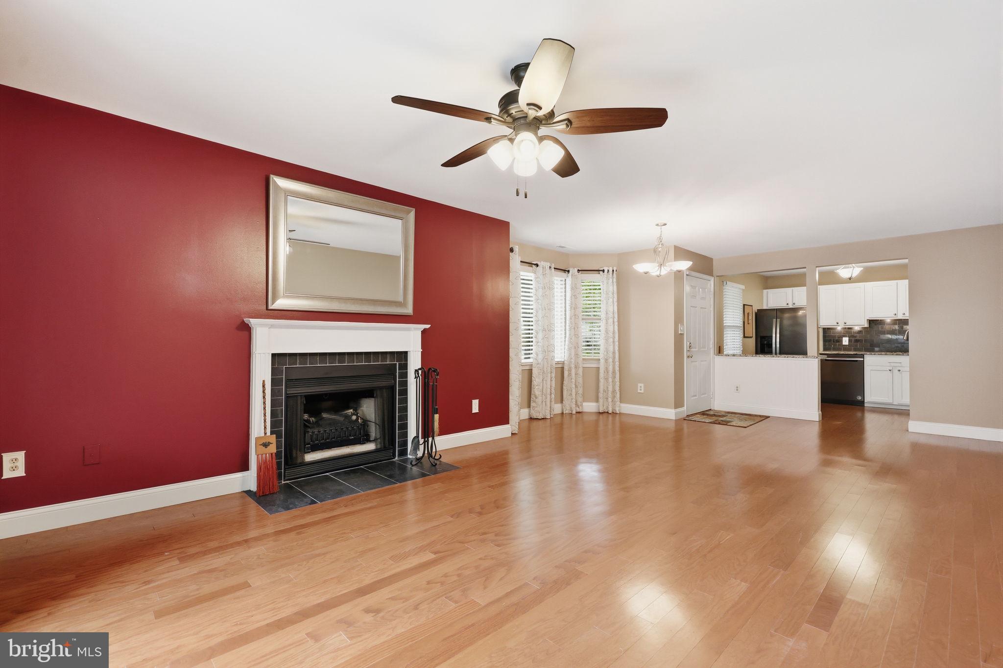 MAKEFIELD GLEN - Residential