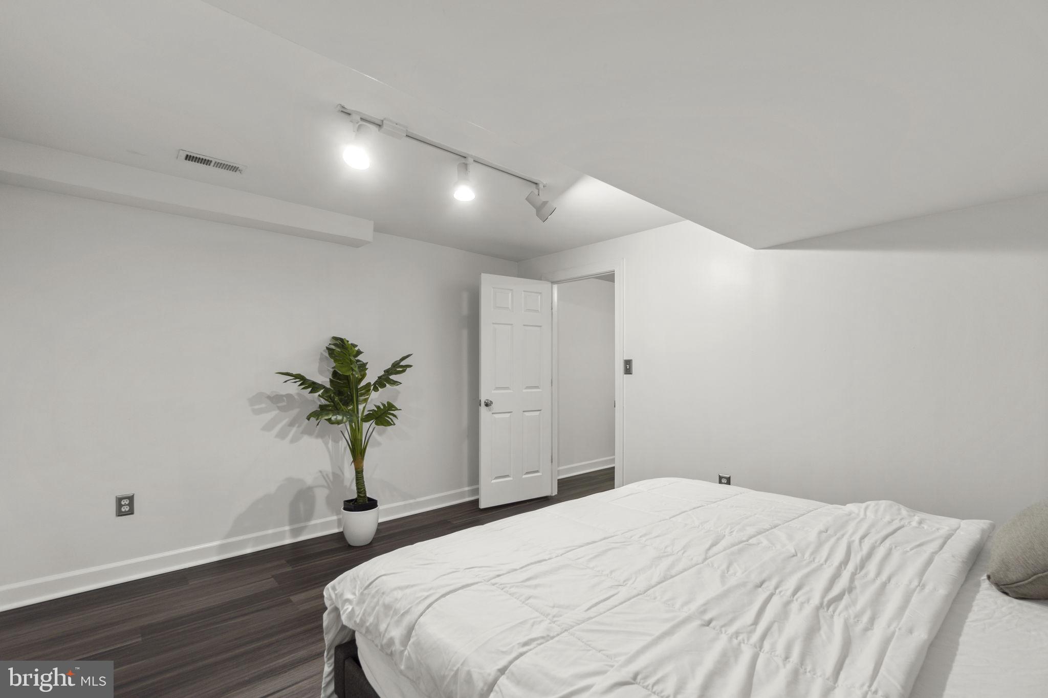 WORTHINGTON PARK - Residential