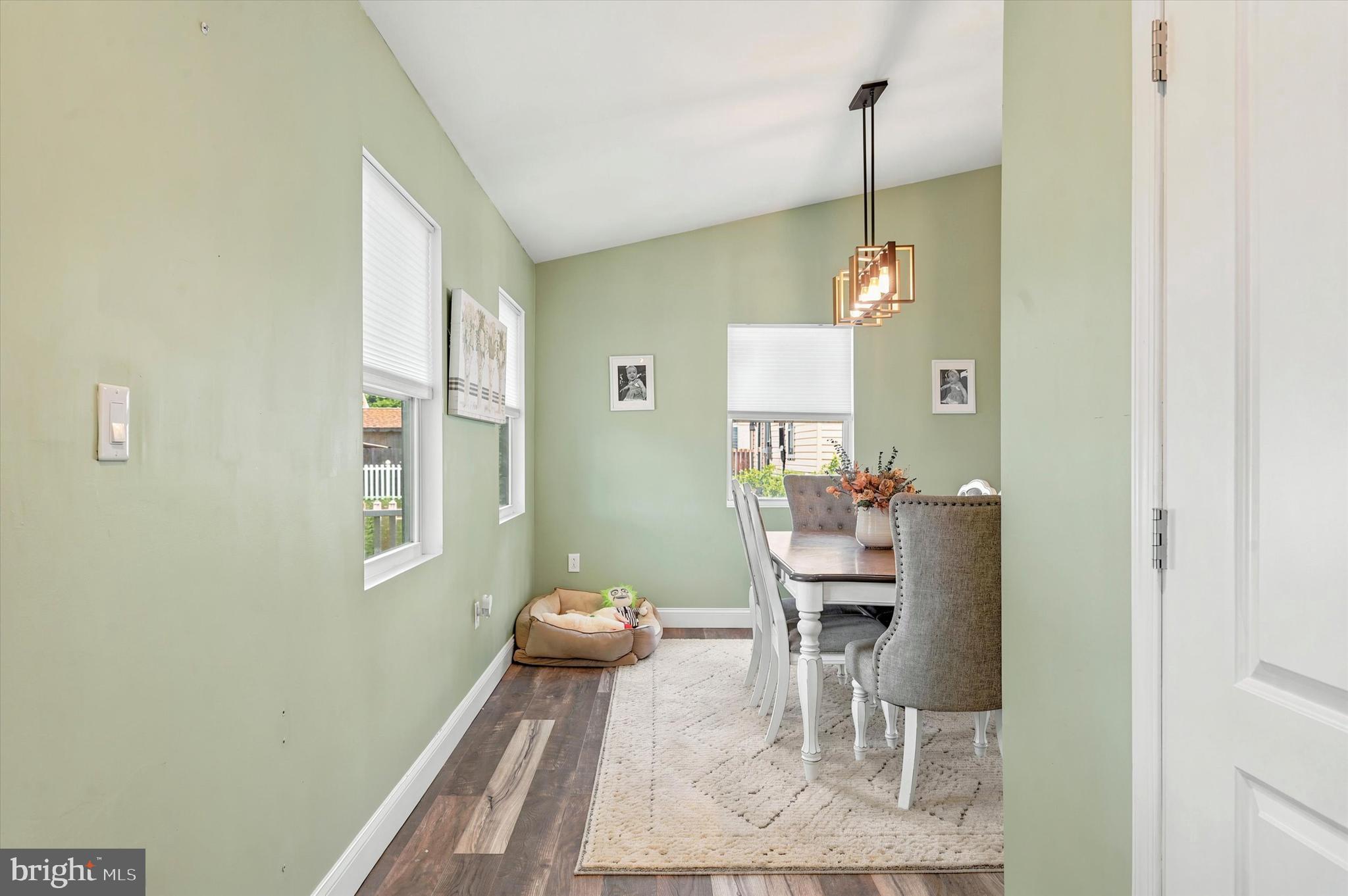 GREEN TREE - Residential