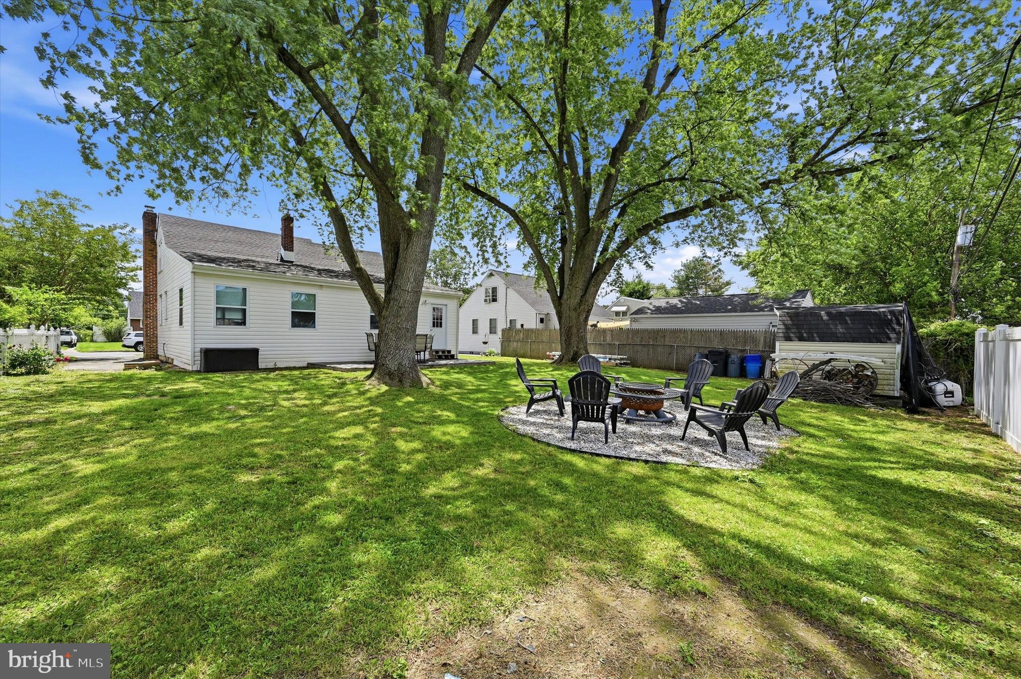 GREEN TREE - Residential