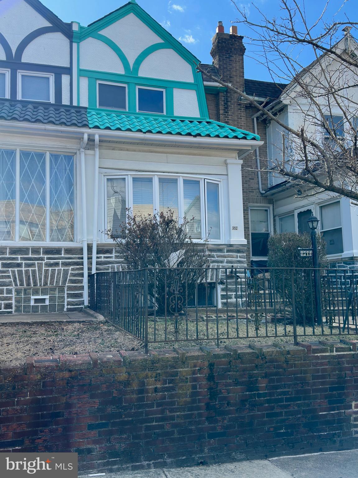FERN ROCK - Residential