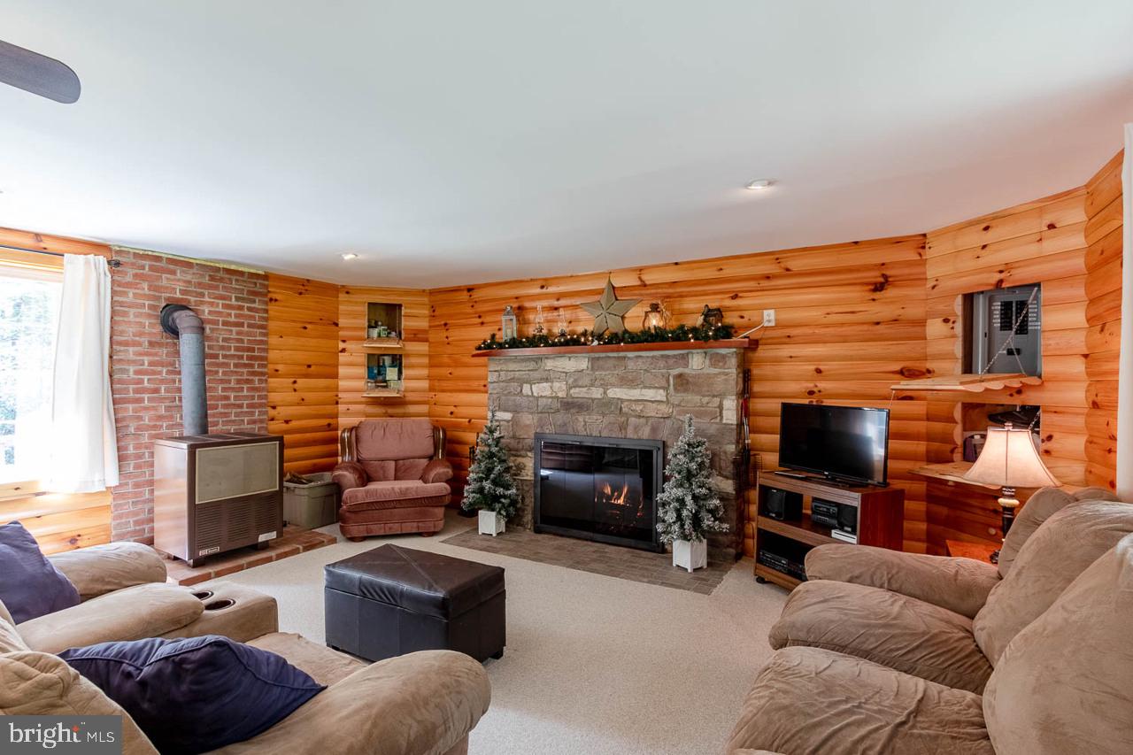 ROTHROCK STATE FOREST - Residential