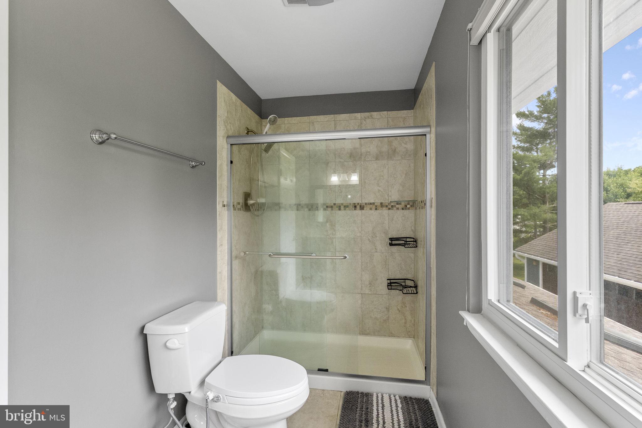 HIGHLAND LAKE - Residential