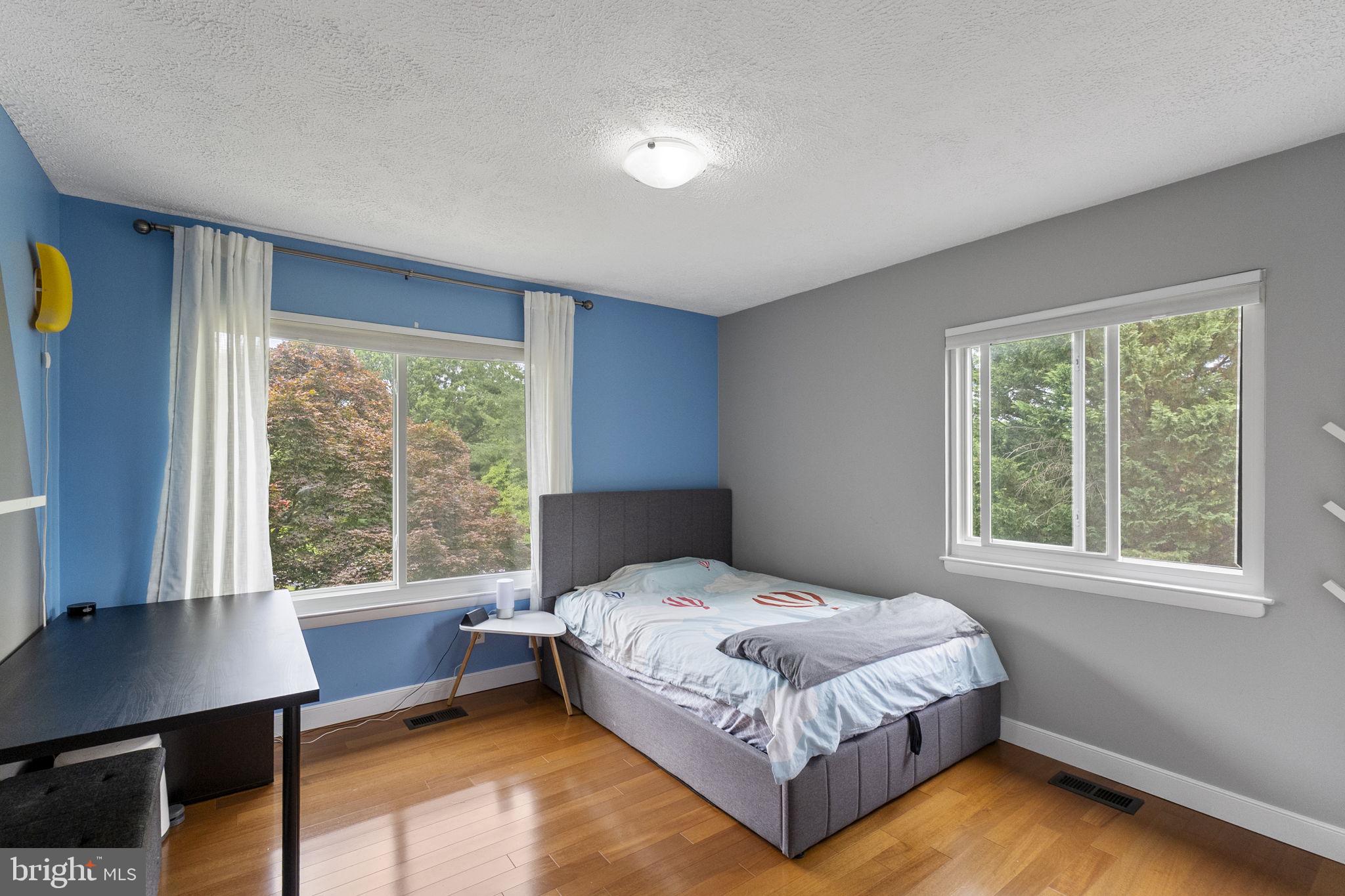 HIGHLAND LAKE - Residential