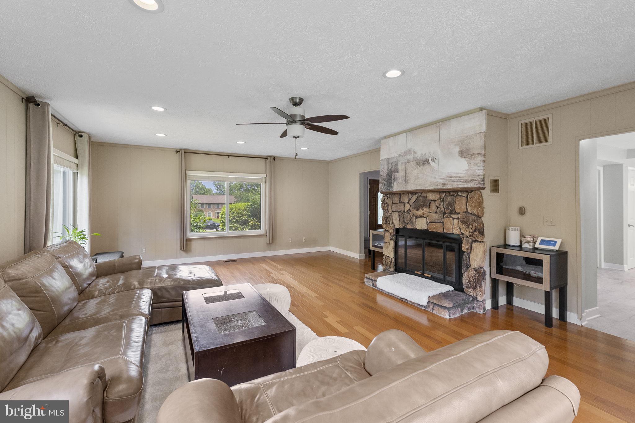 HIGHLAND LAKE - Residential