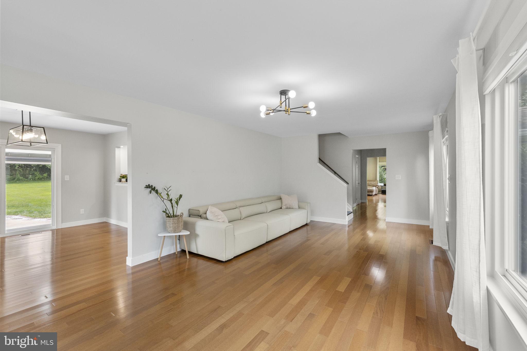 HIGHLAND LAKE - Residential