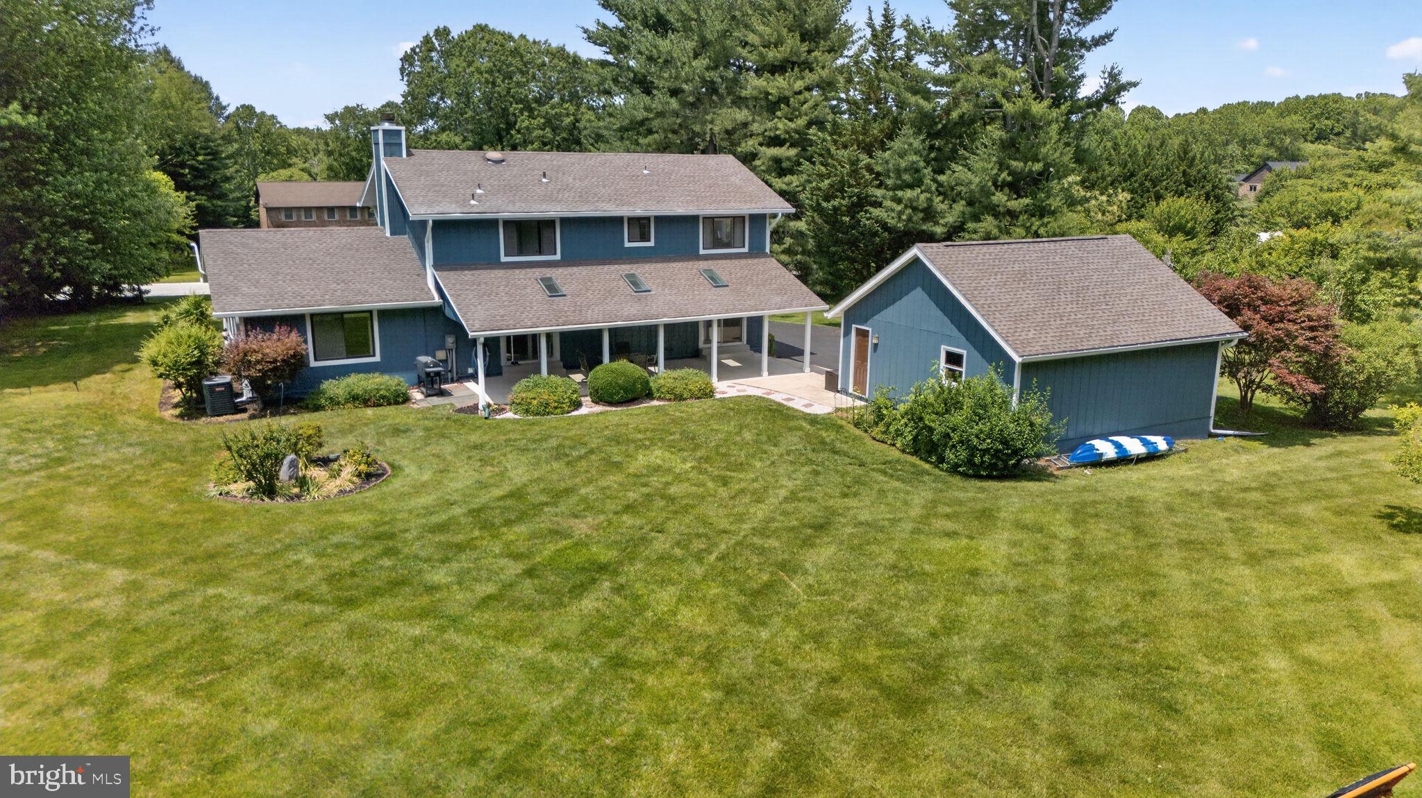 HIGHLAND LAKE - Residential