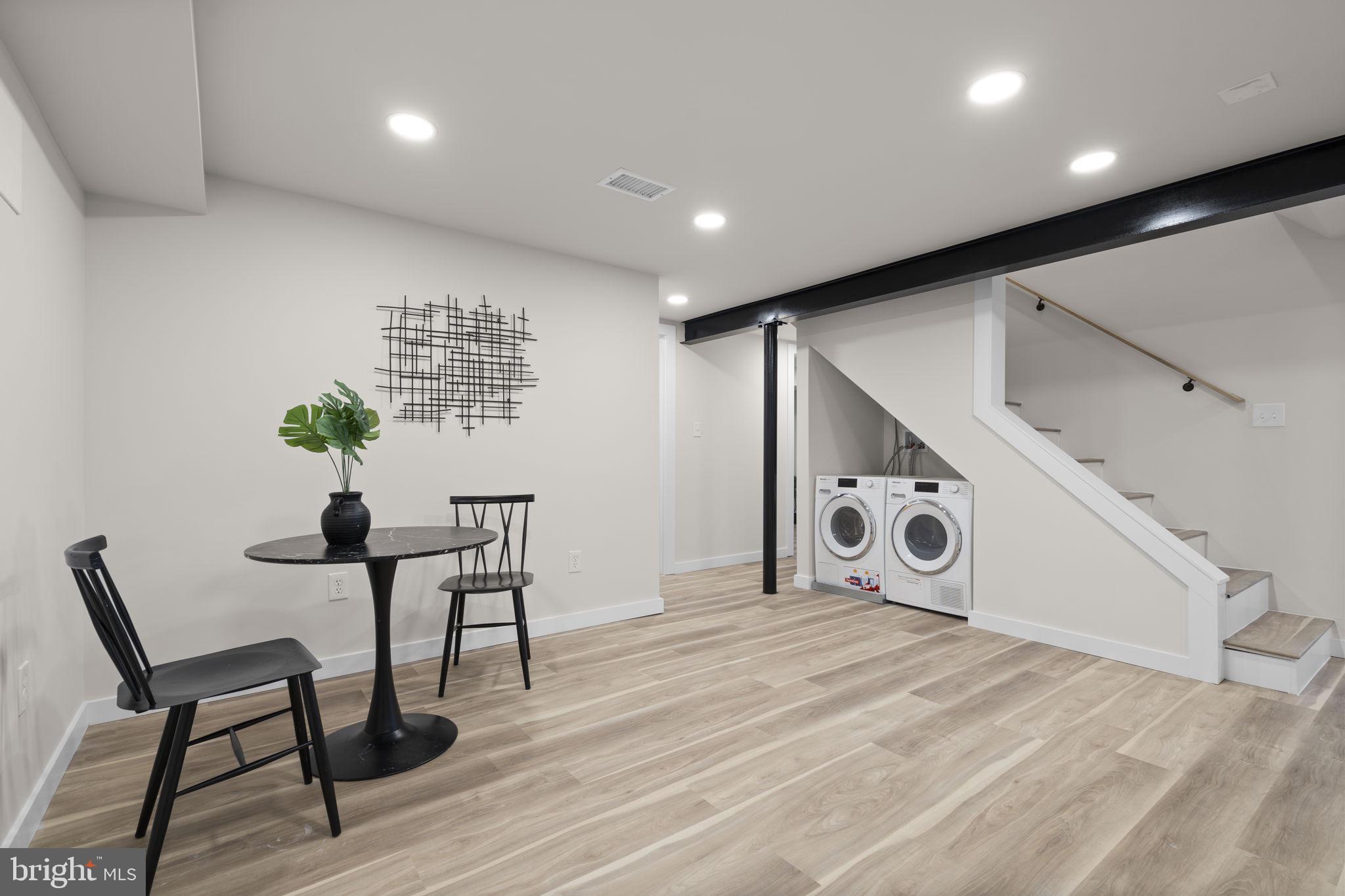 BROOKHAVEN - Residential
