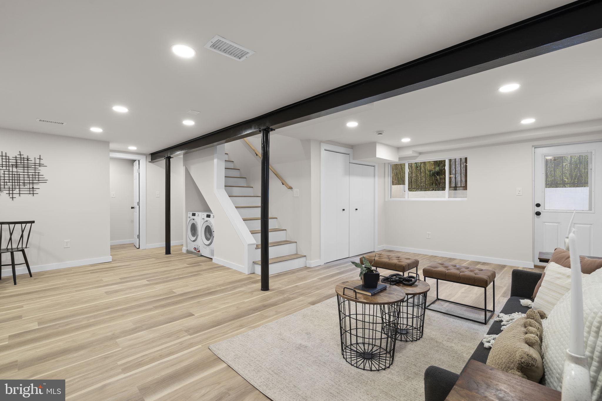 BROOKHAVEN - Residential