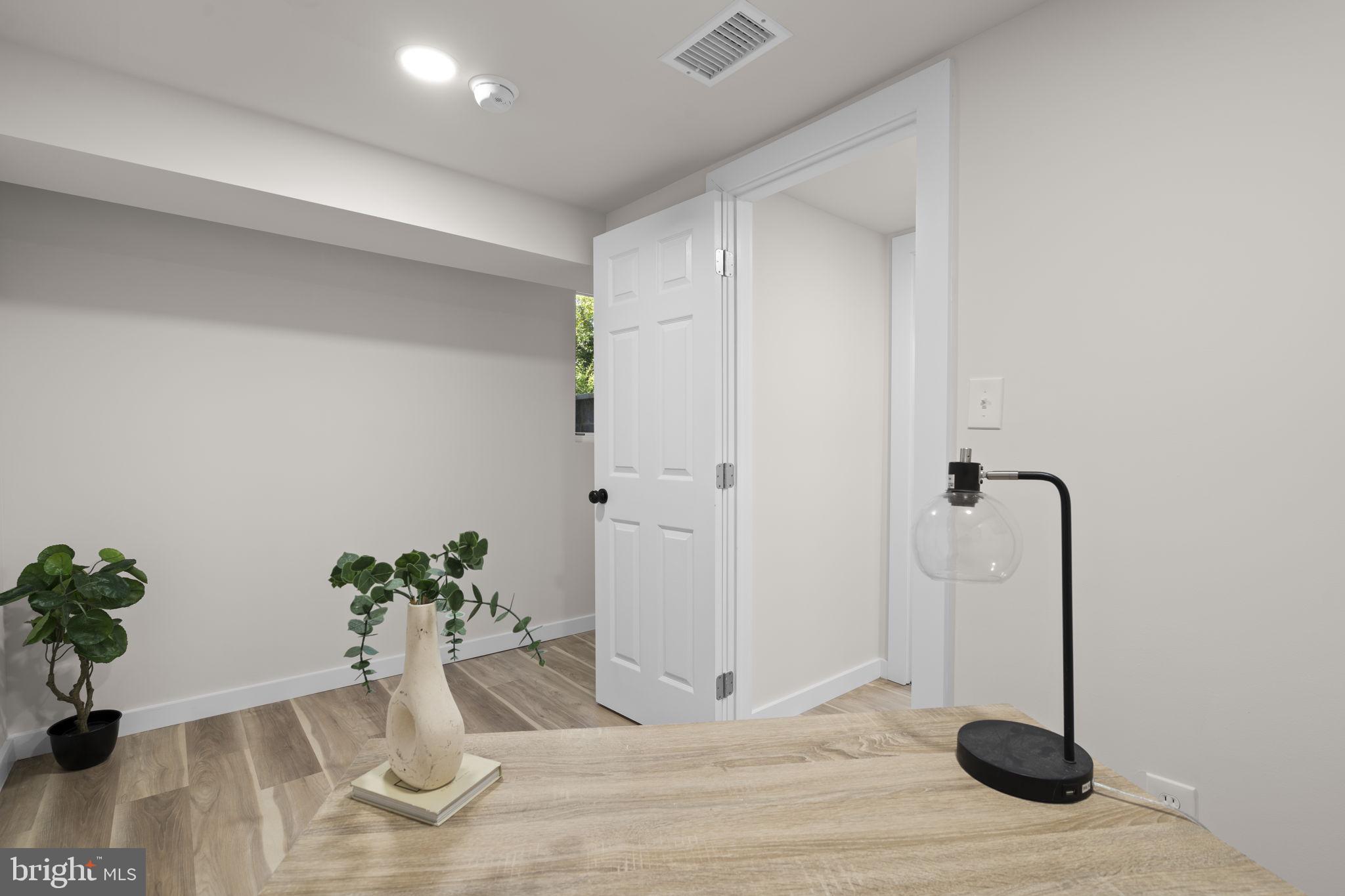 BROOKHAVEN - Residential