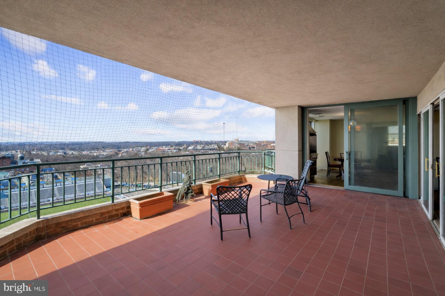 TUSCANY-CANTERBURY - Residential
