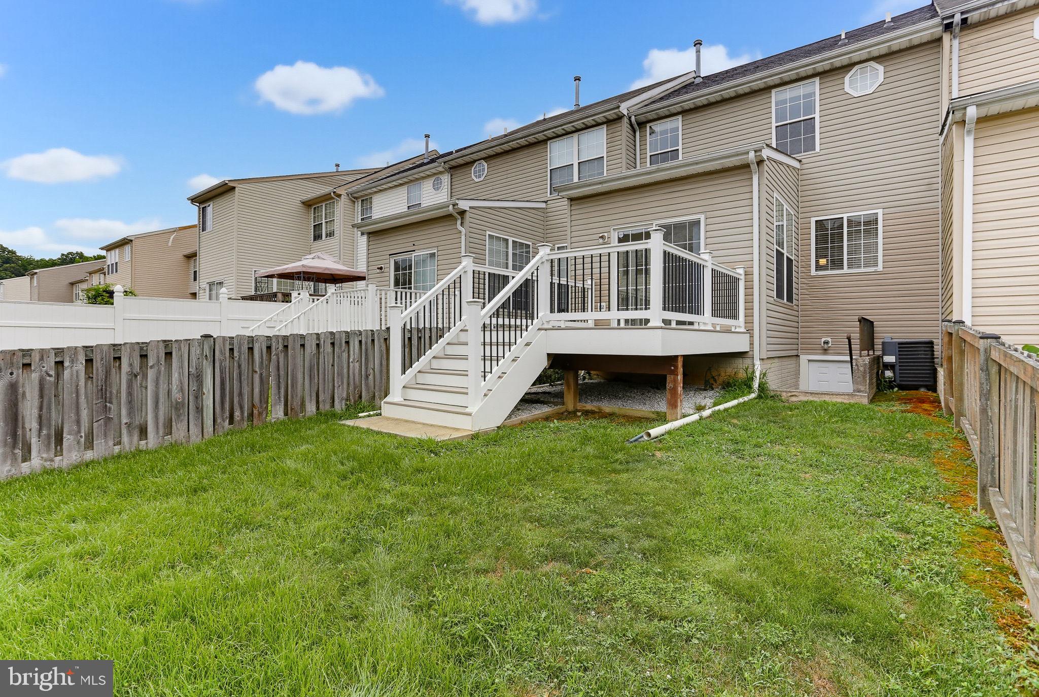 HOLLY WOODS - Residential