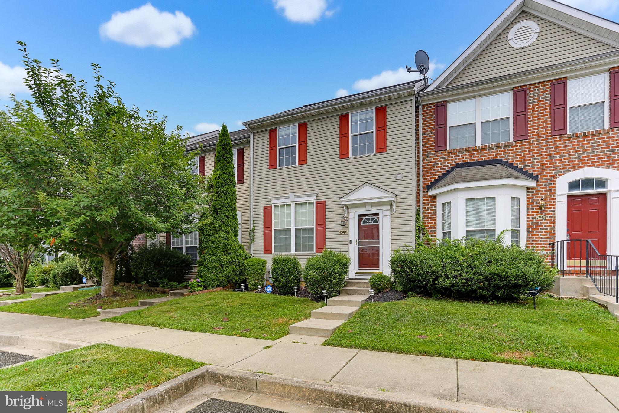 HOLLY WOODS - Residential