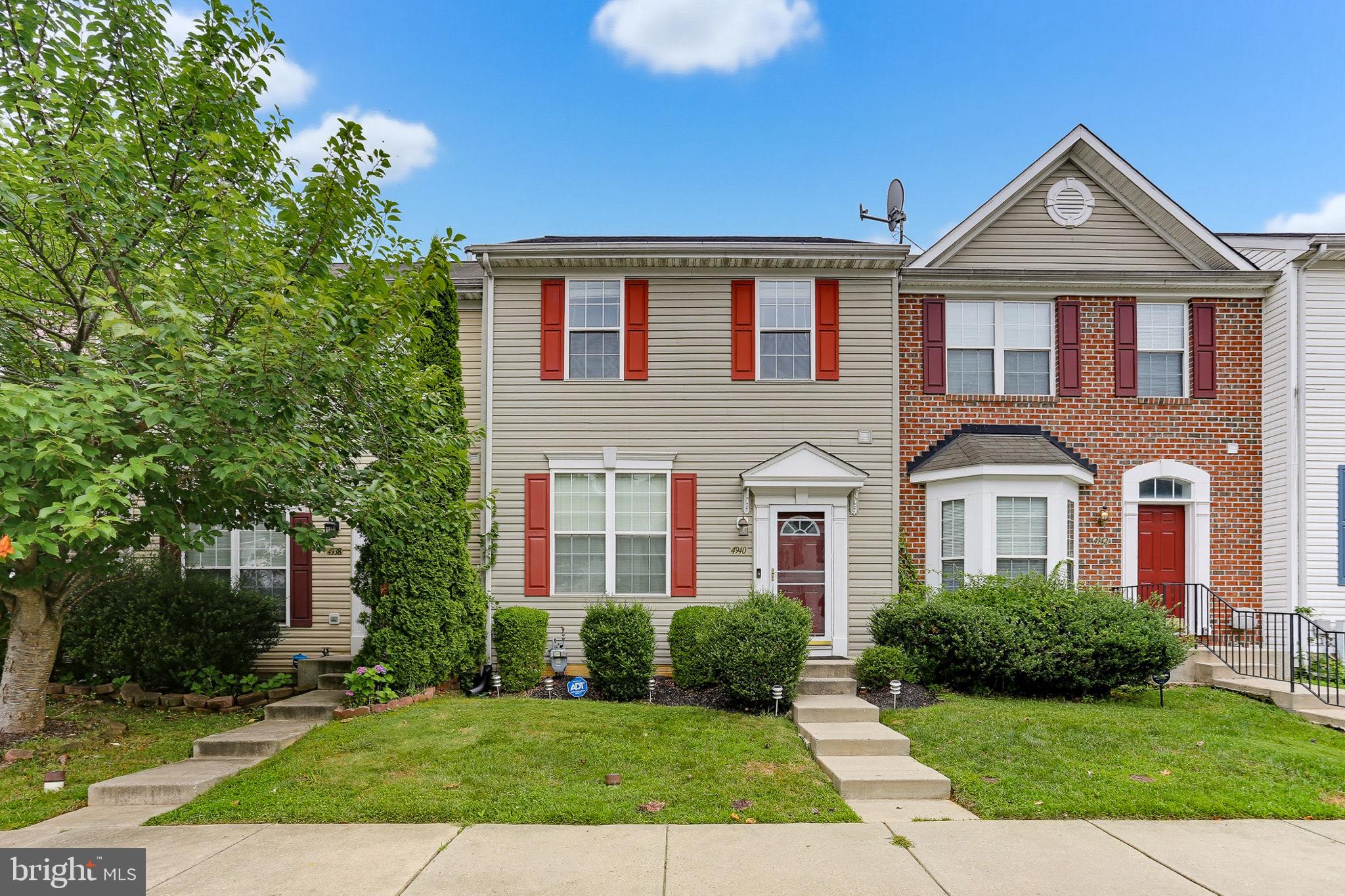 HOLLY WOODS - Residential