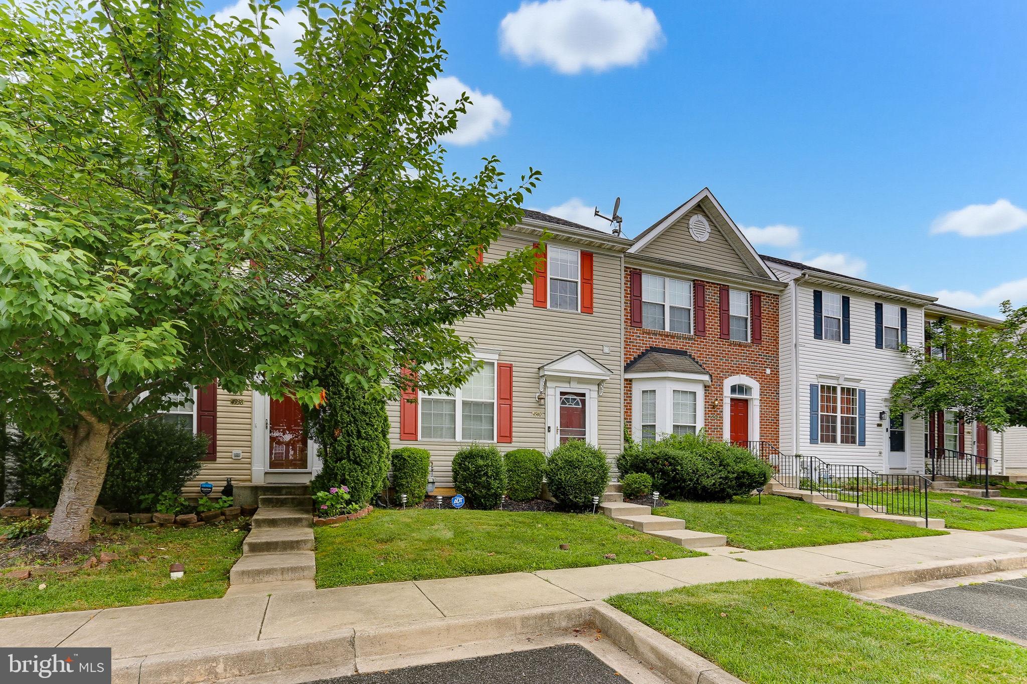 HOLLY WOODS - Residential