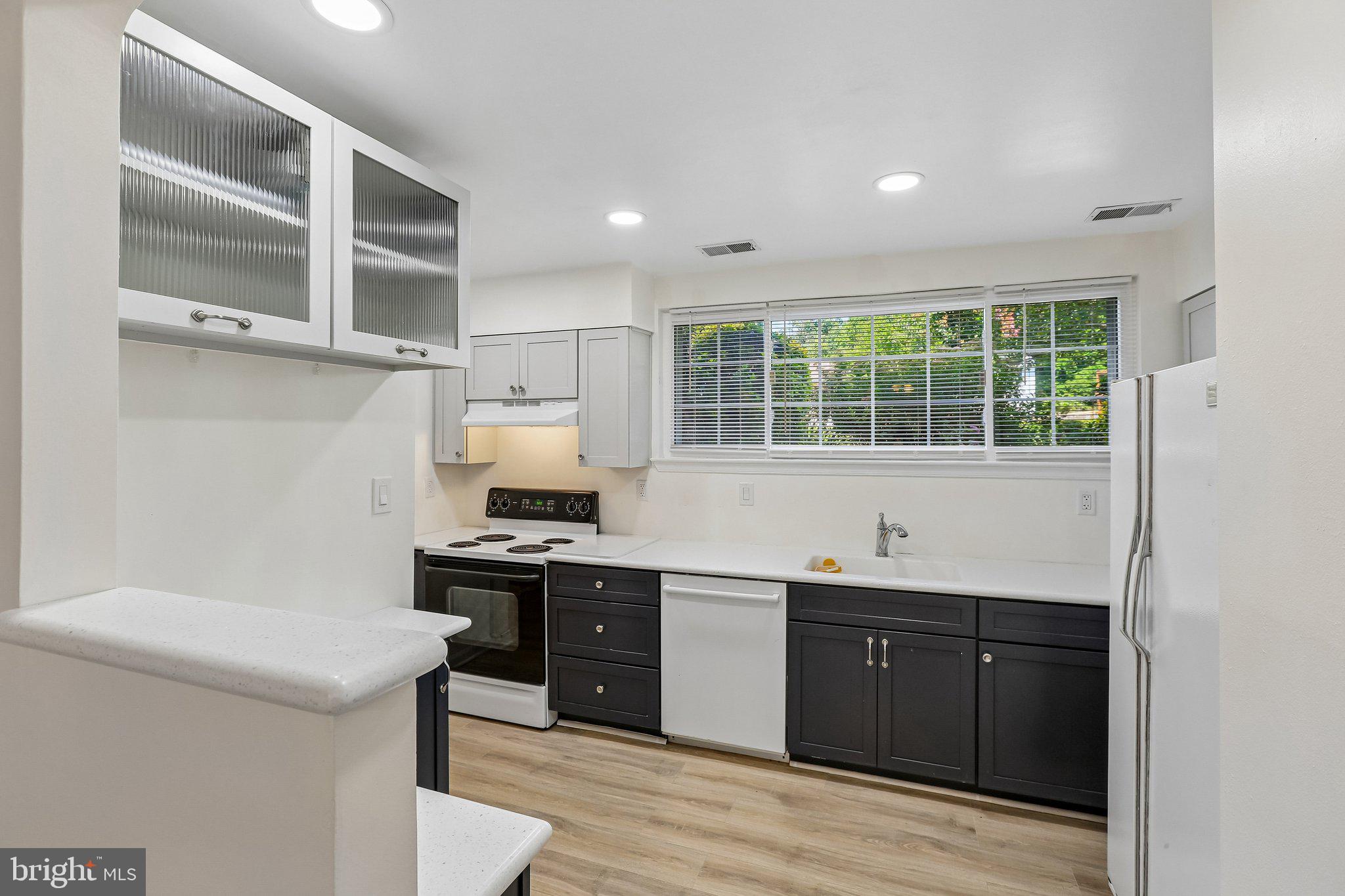 CHERRYWOOD CONDO PHASE I - Residential